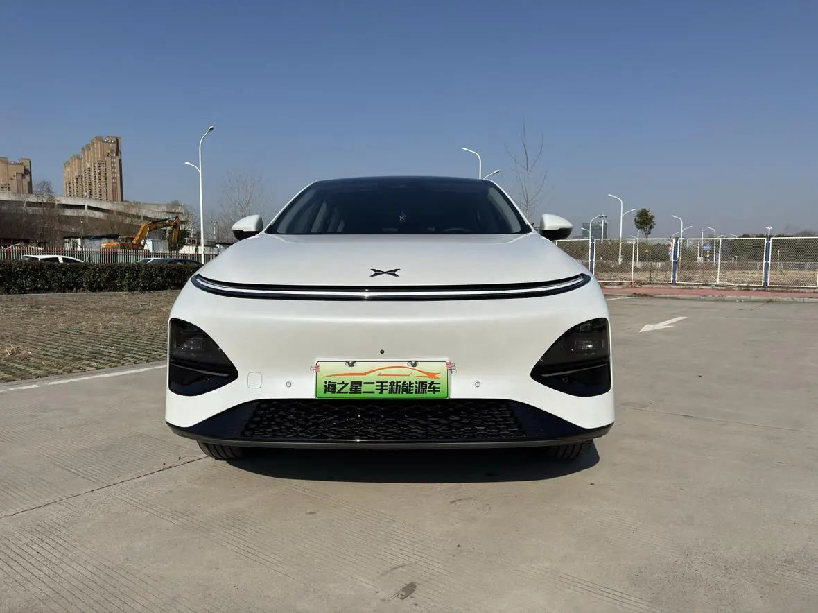 Xpeng G6  из Китая