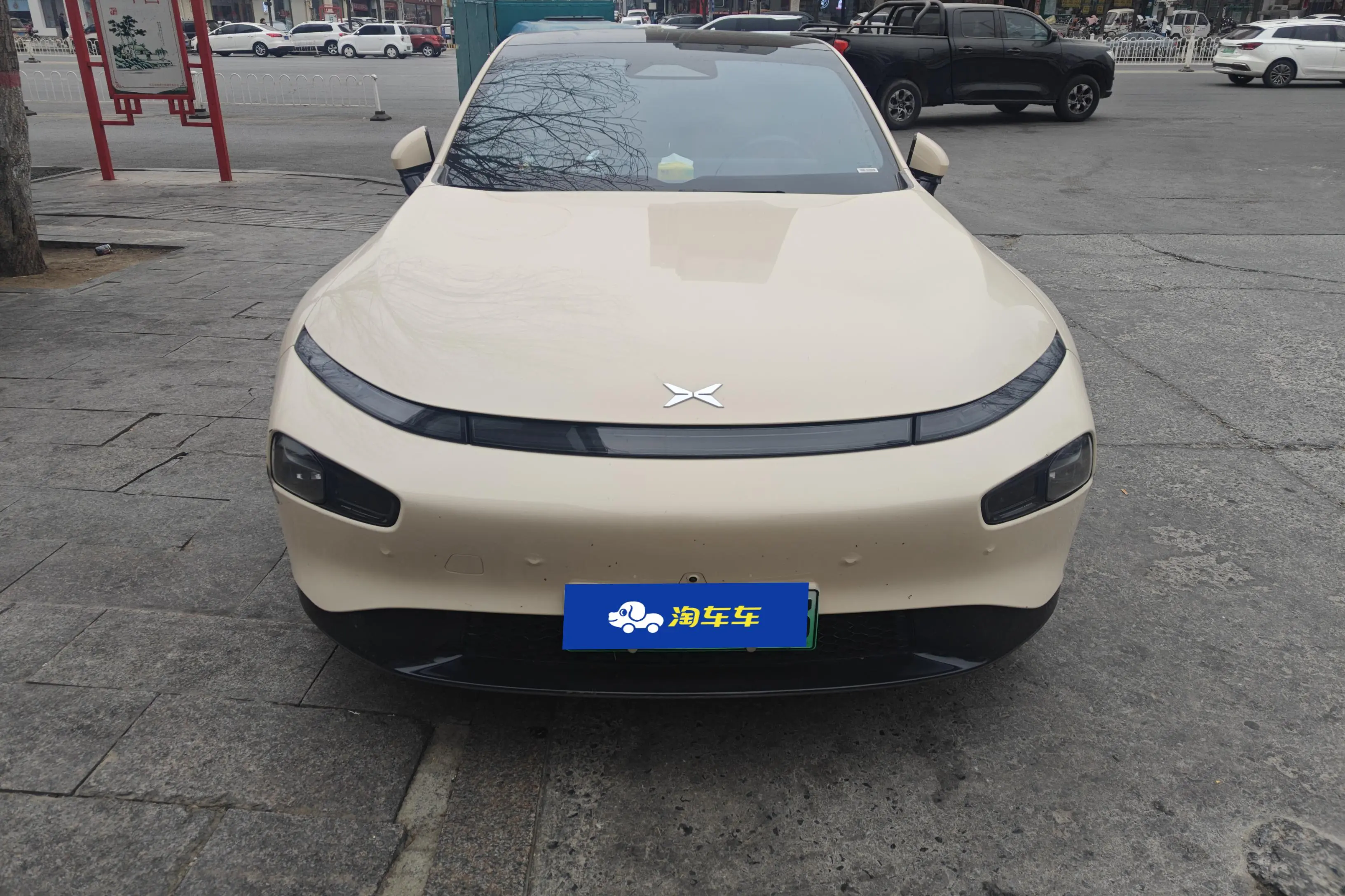 Xpeng P7  из Китая