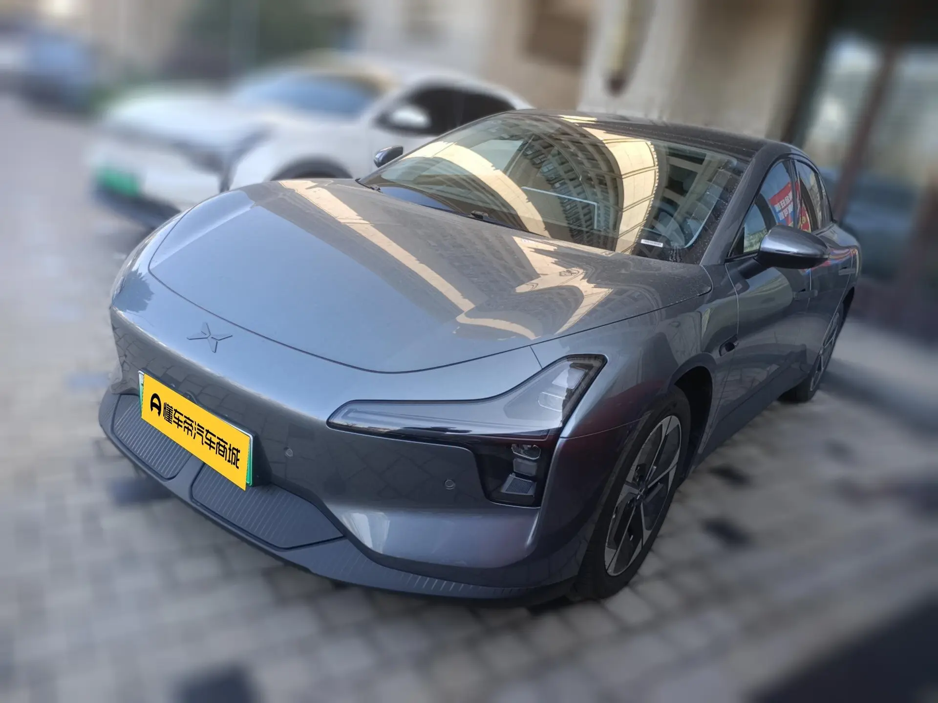 Xpeng Xiaopeng MONA M03  из Китая