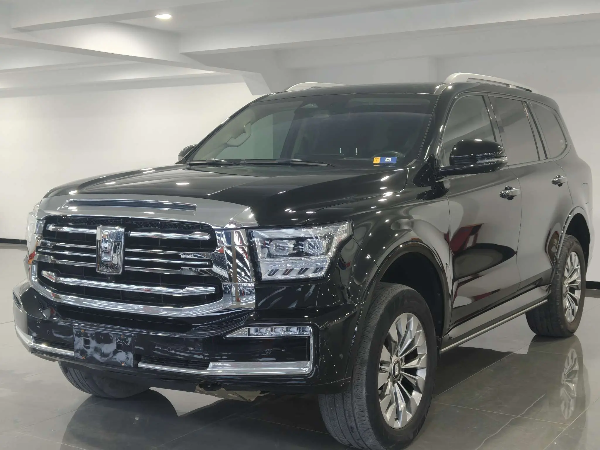 Tank 500  из Китая