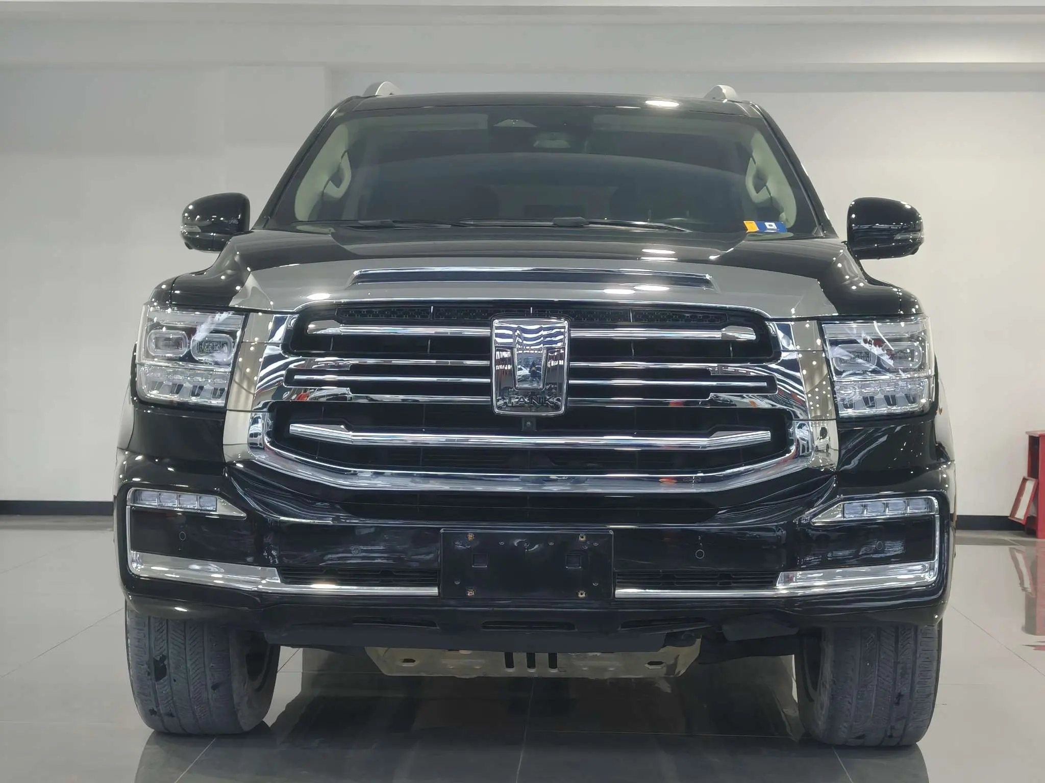 Tank 500  из Китая