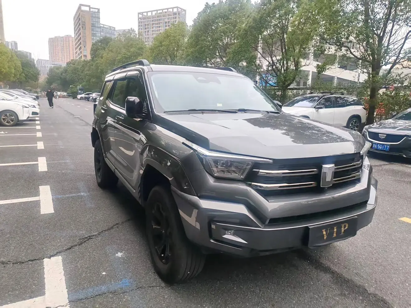 Tank 400 Hi4-T  из Китая