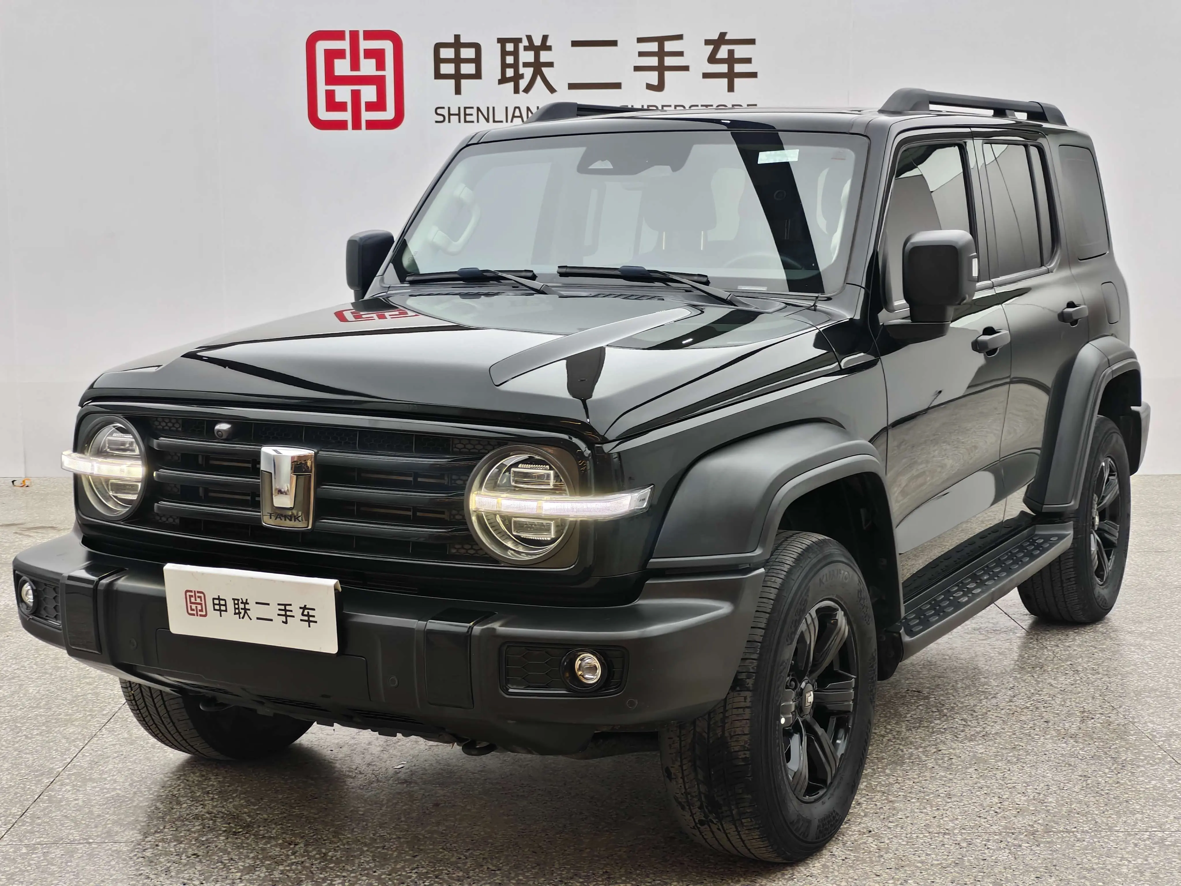 Tank 300  из Китая