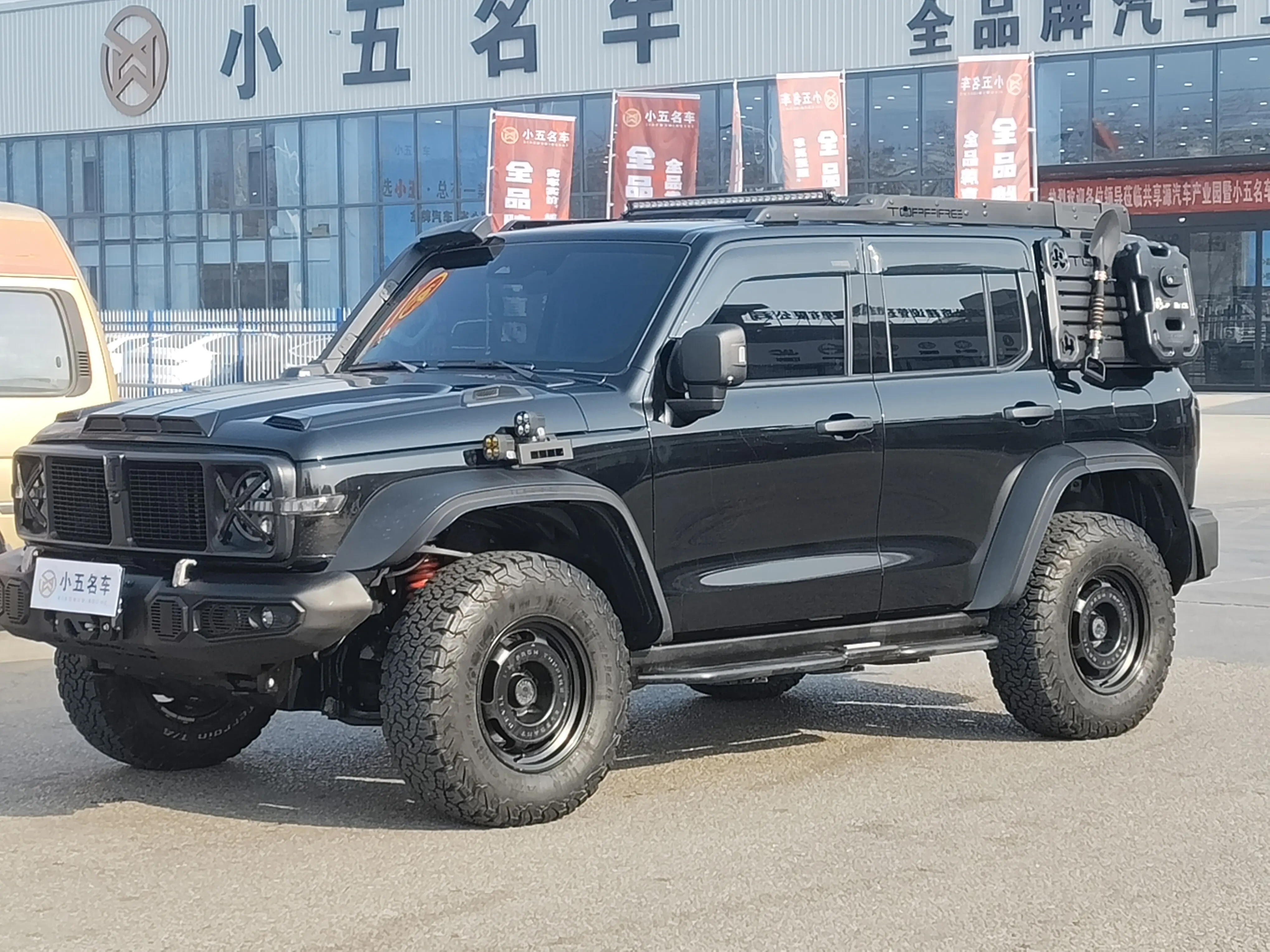 Tank 300  из Китая