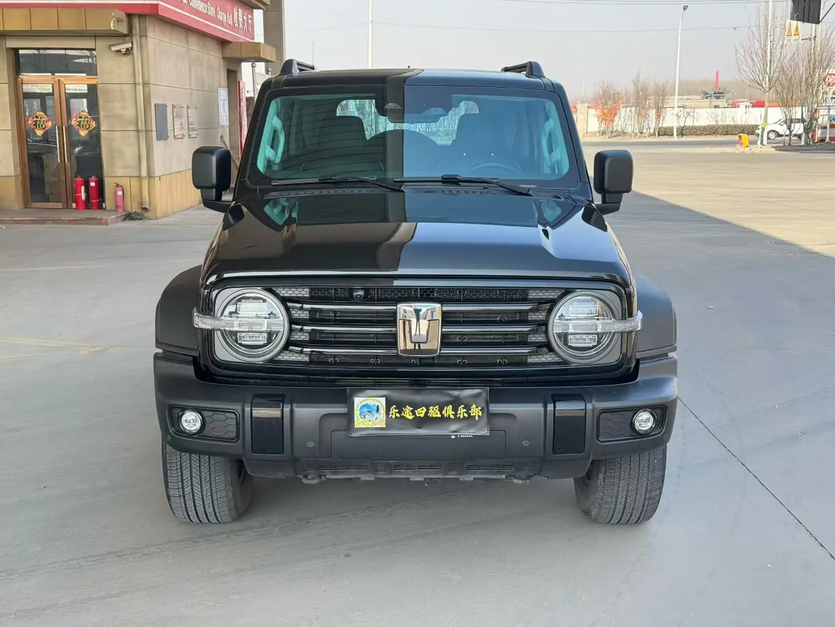 Tank 300  из Китая