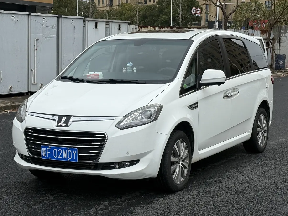 Nazhijie Da 7 MPV
