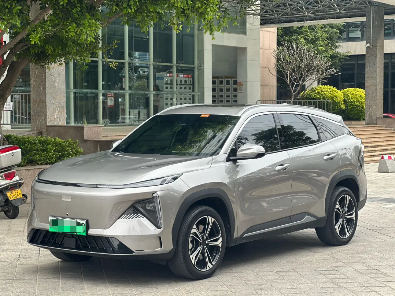 Geely Galaxy L7  из Китая