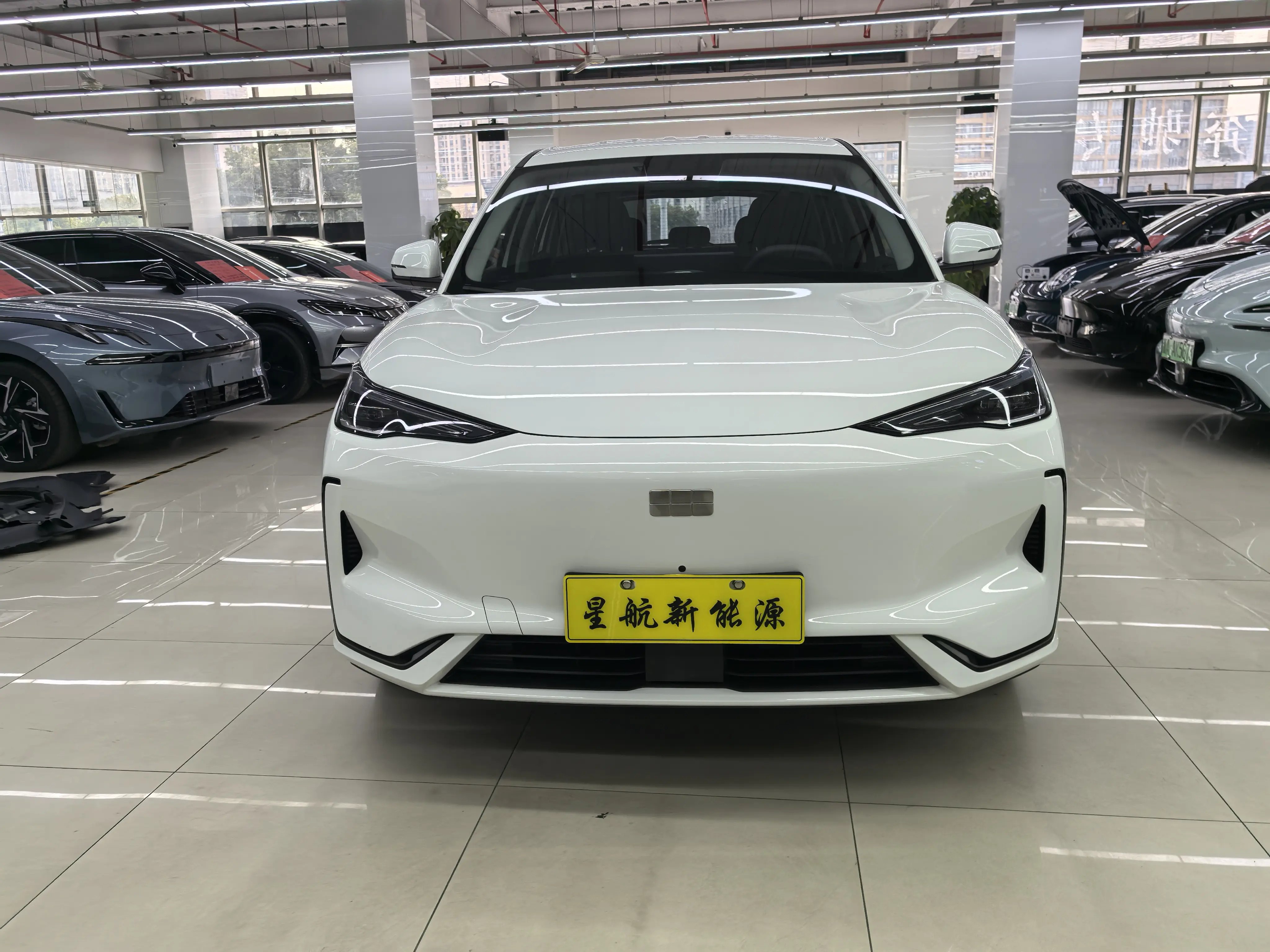 Geely Galaxy E5  из Китая