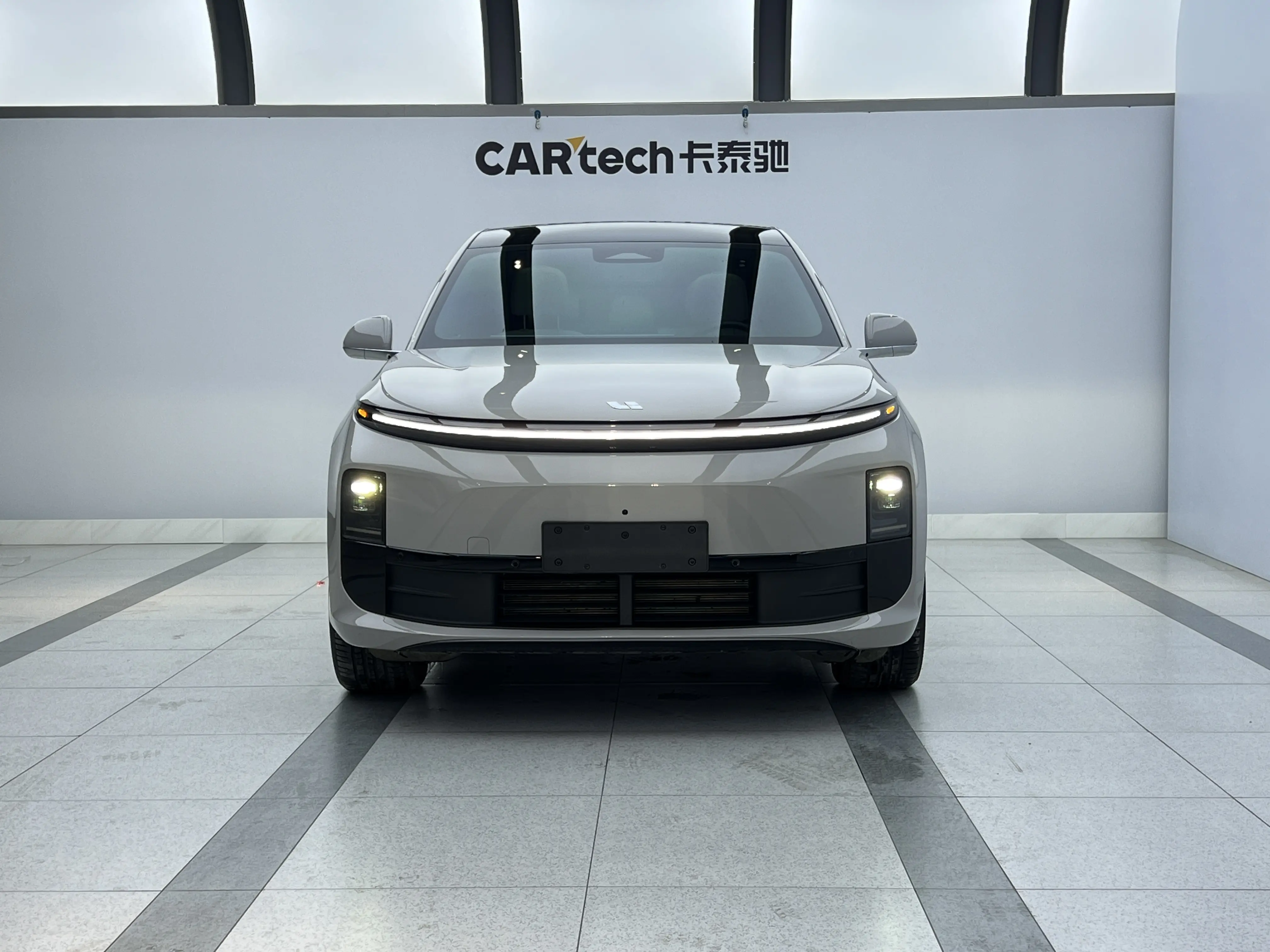 Li L6 (Ideal L6)  из Китая