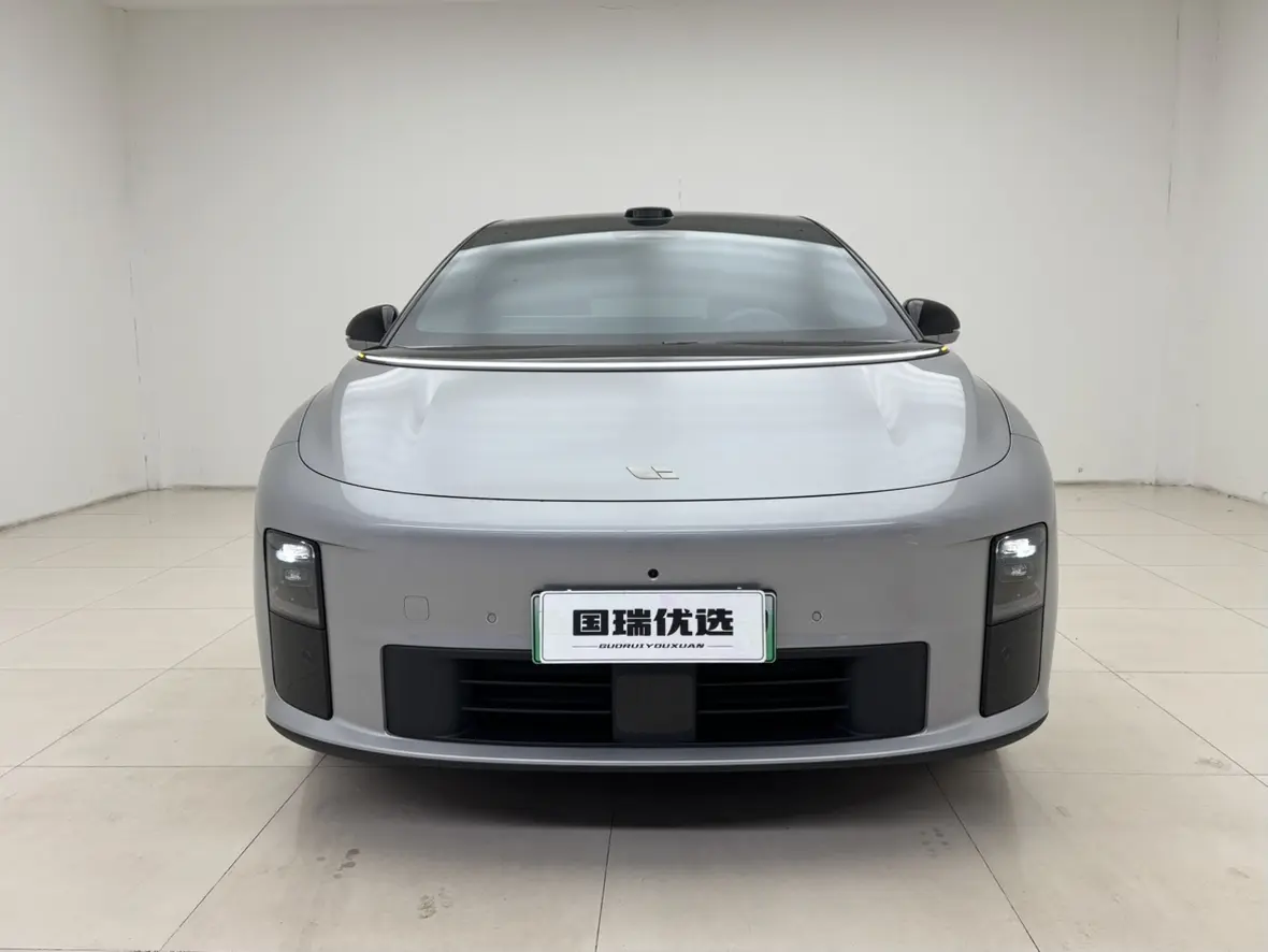 Li Ideal i6  из Китая