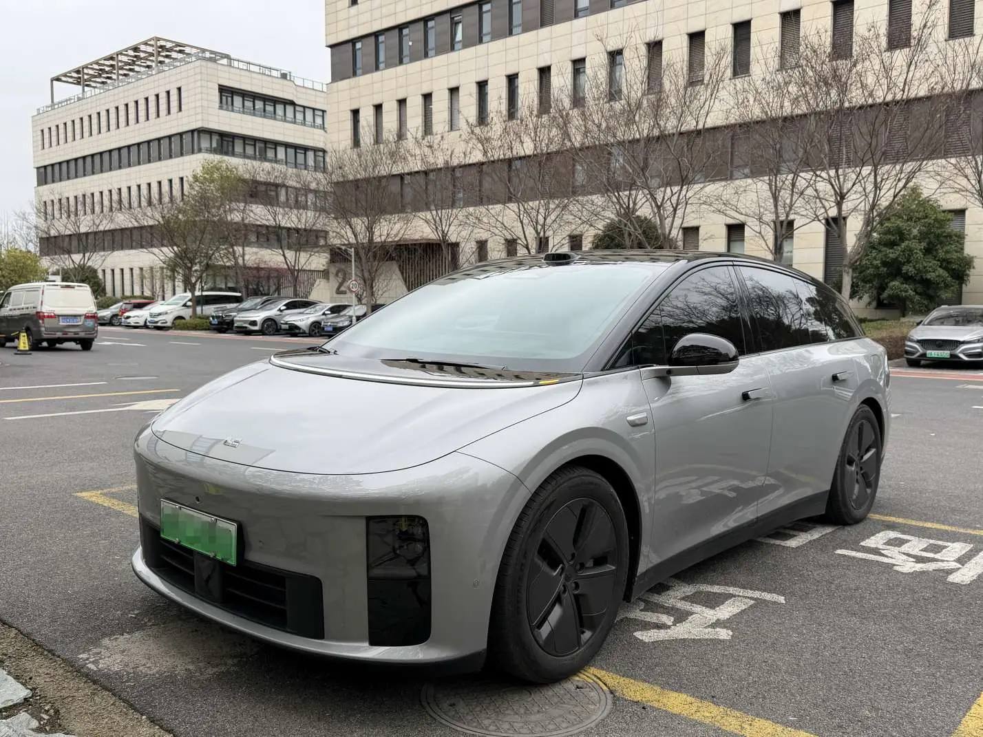 Li Ideal i6  из Китая