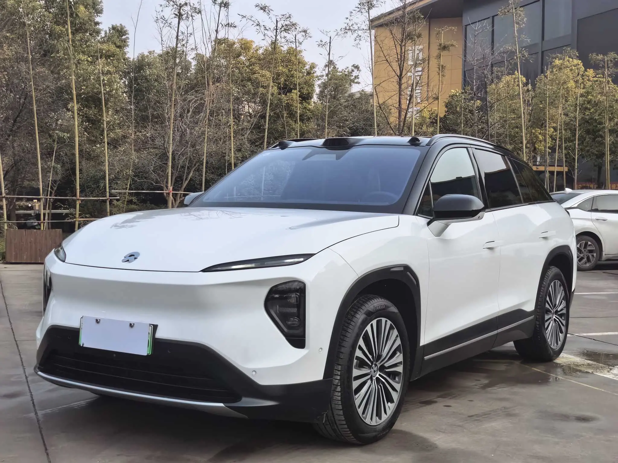 NIO ES7  из Китая