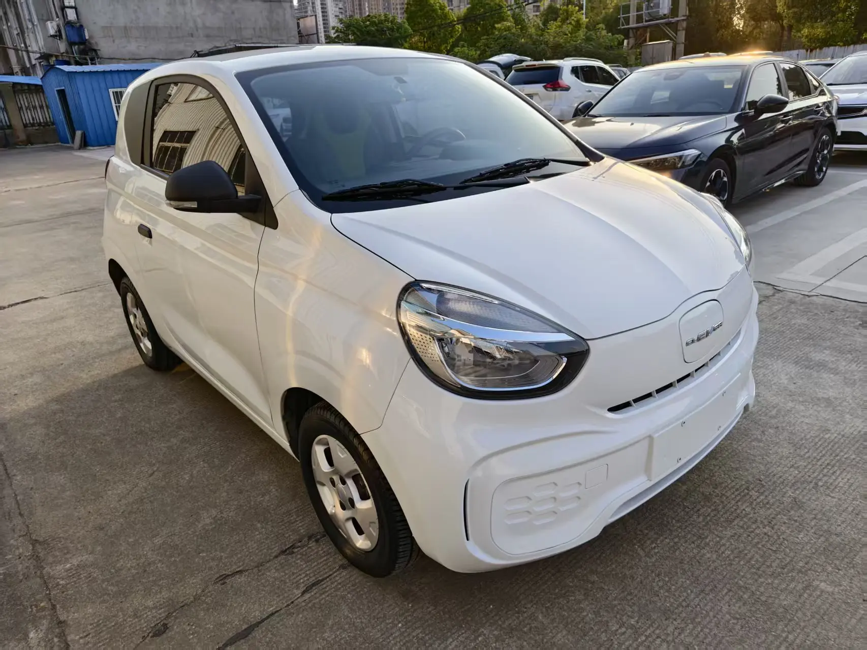 Roewe CLEVER  из Китая