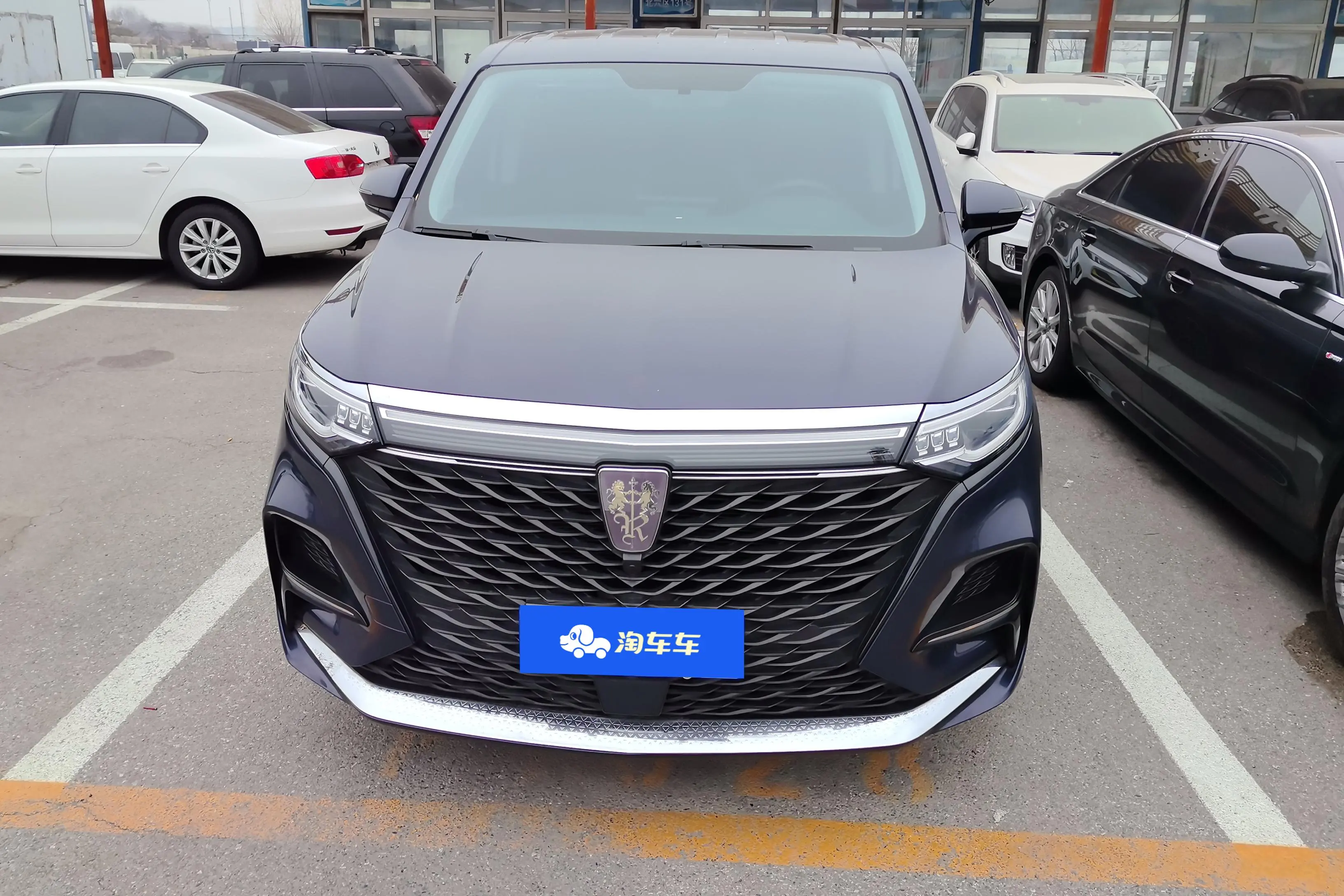 Roewe iMAX8  из Китая