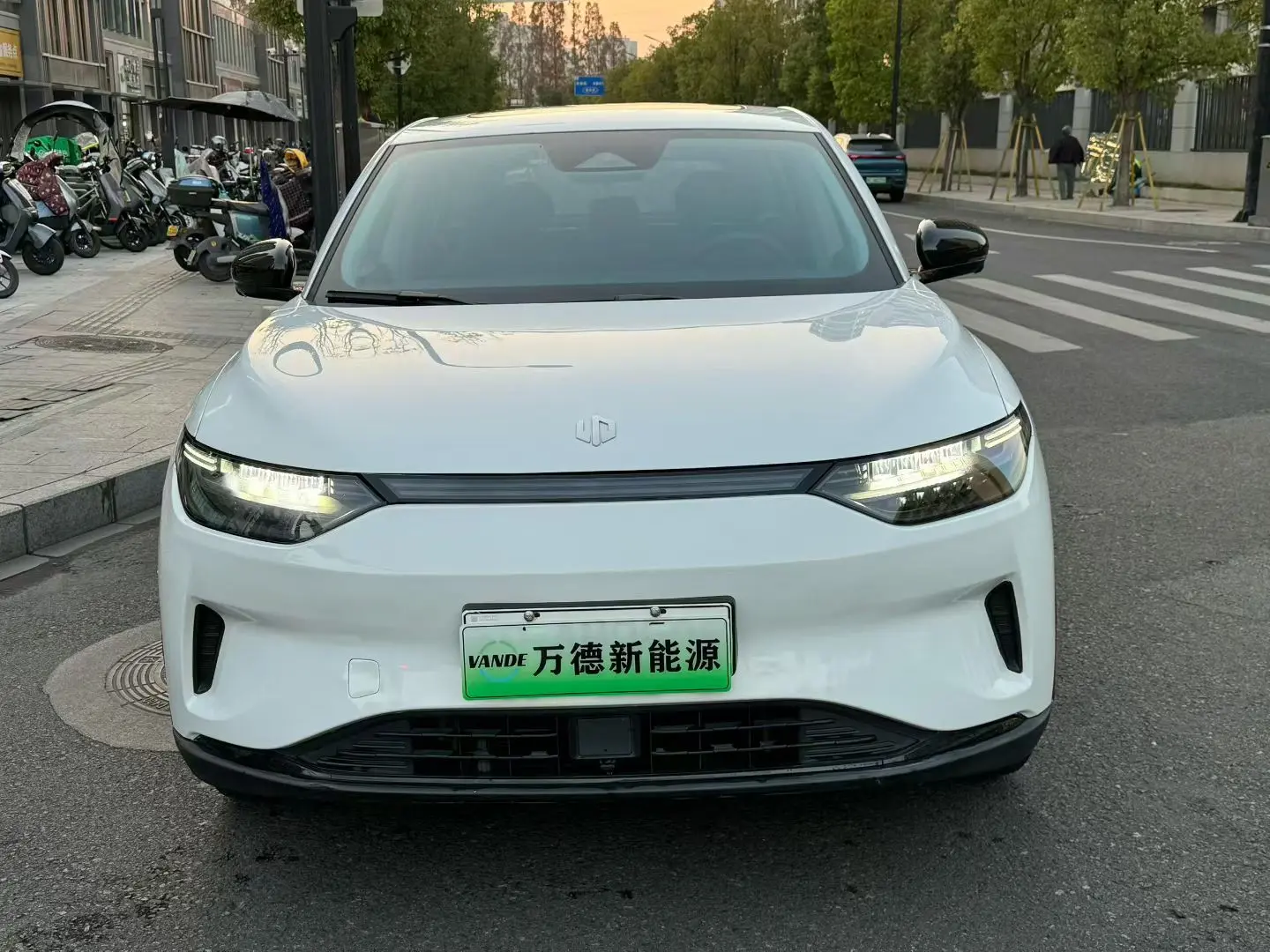 Leapmotor Zero running C11  из Китая