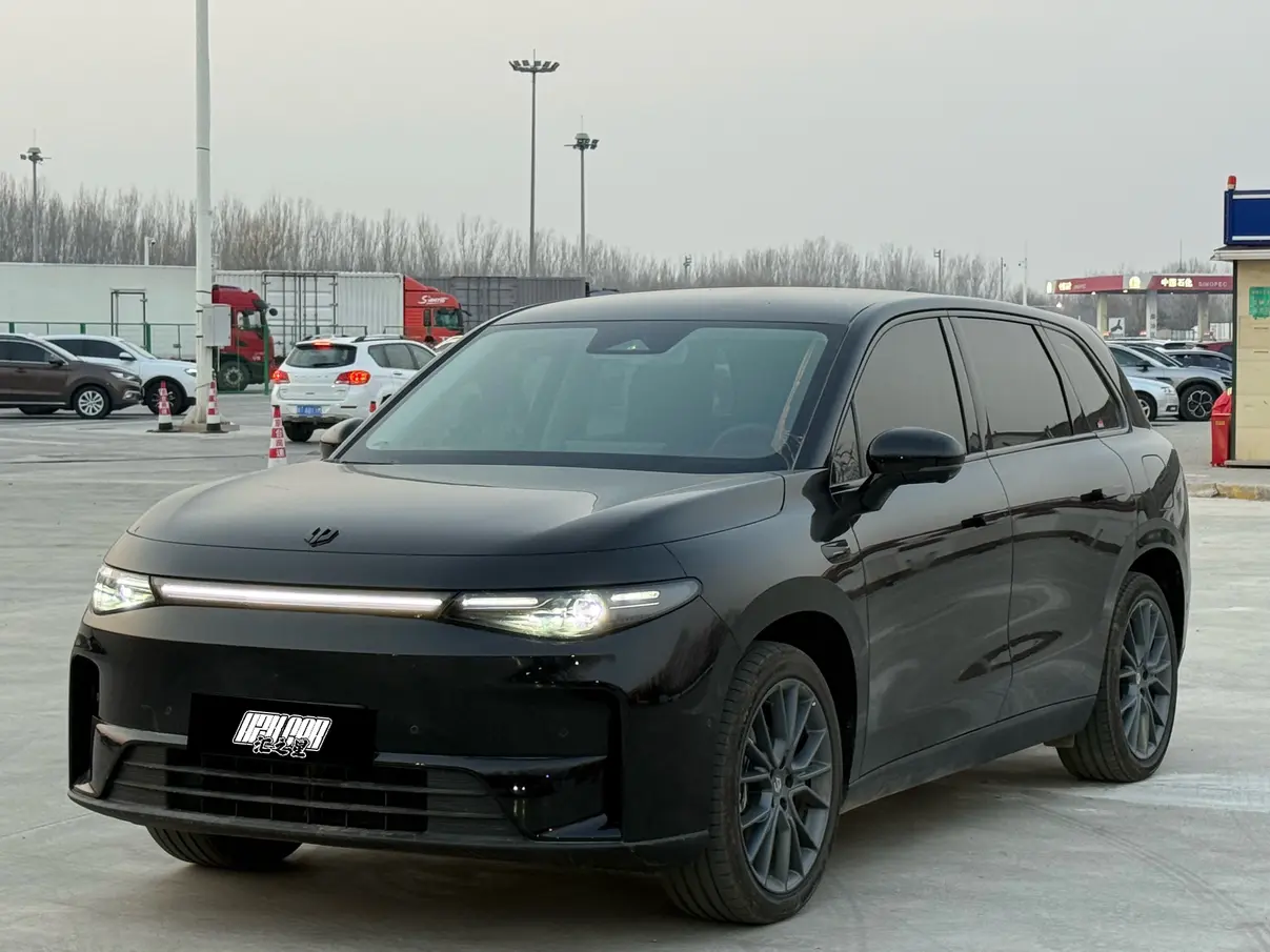 Leapmotor Zero running C10  из Китая