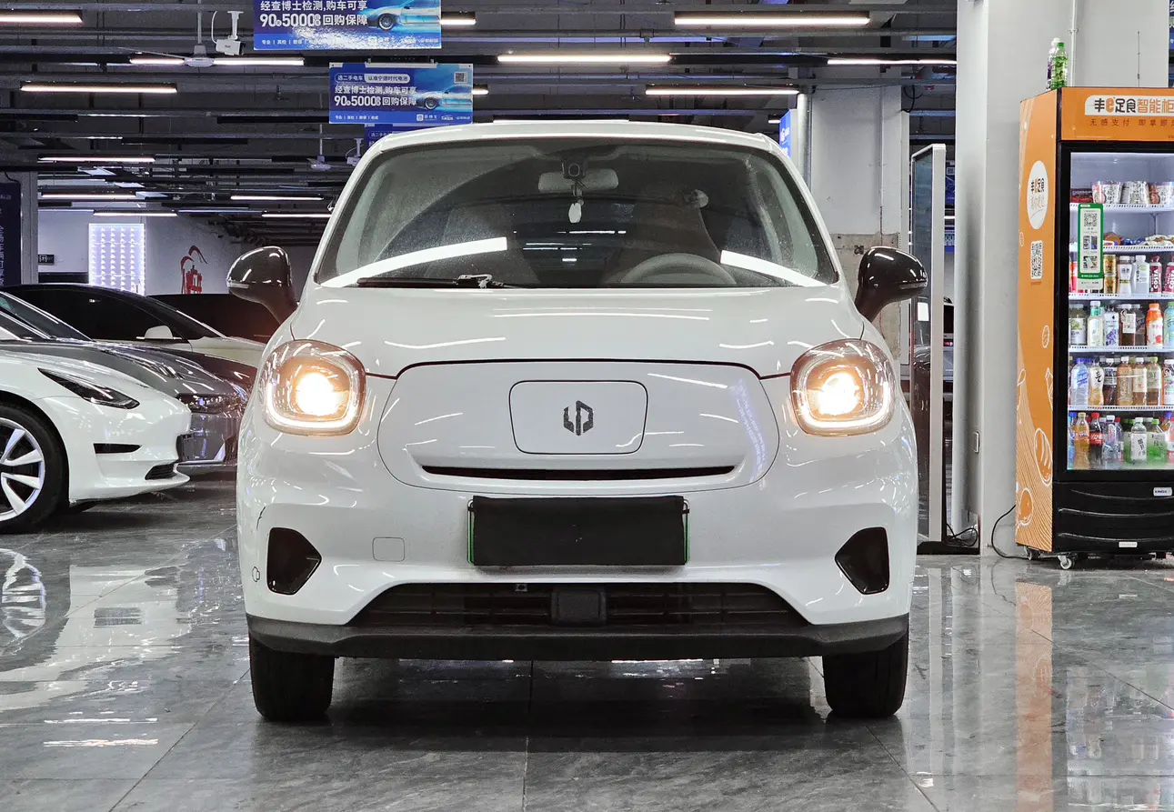 Leapmotor Zero running T03  из Китая