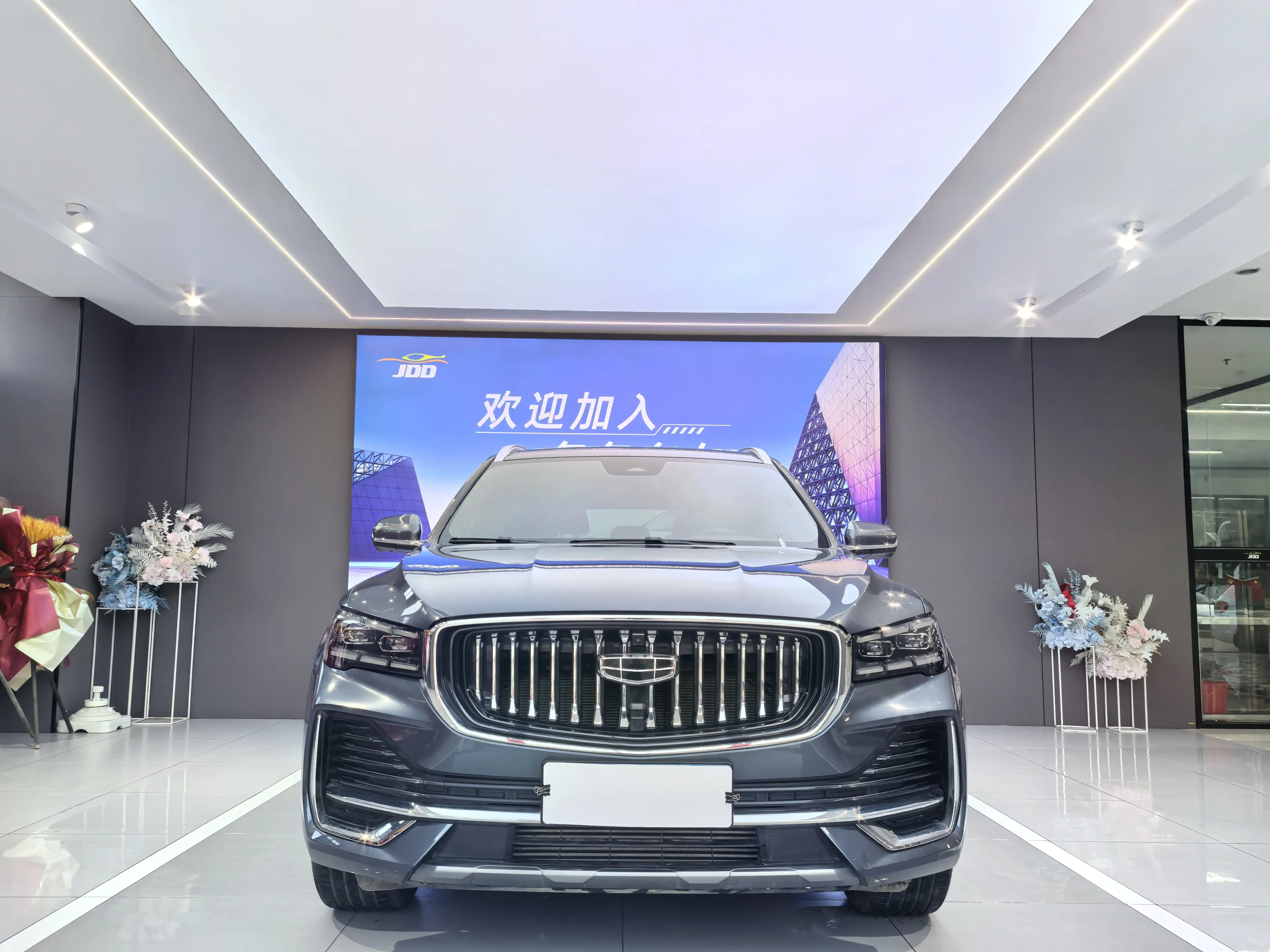 Geely Monjaro (Xingyue L)  из Китая