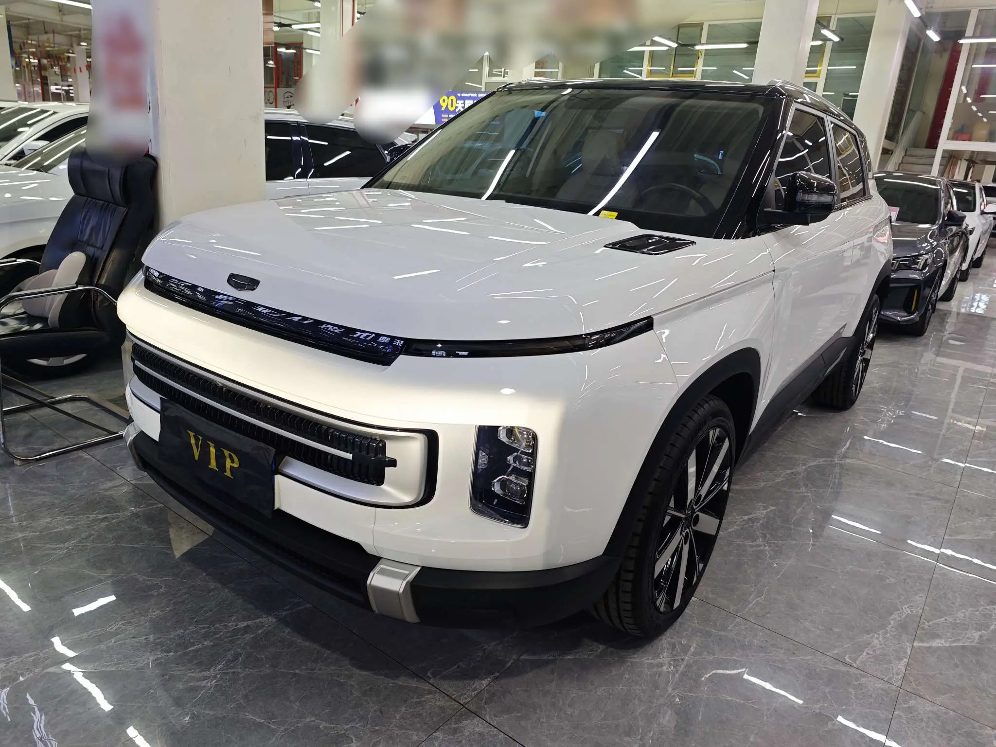 Geely ICON  из Китая