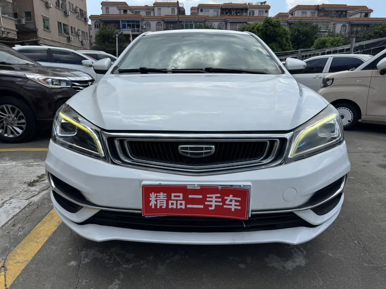 Geely Emgrand  из Китая