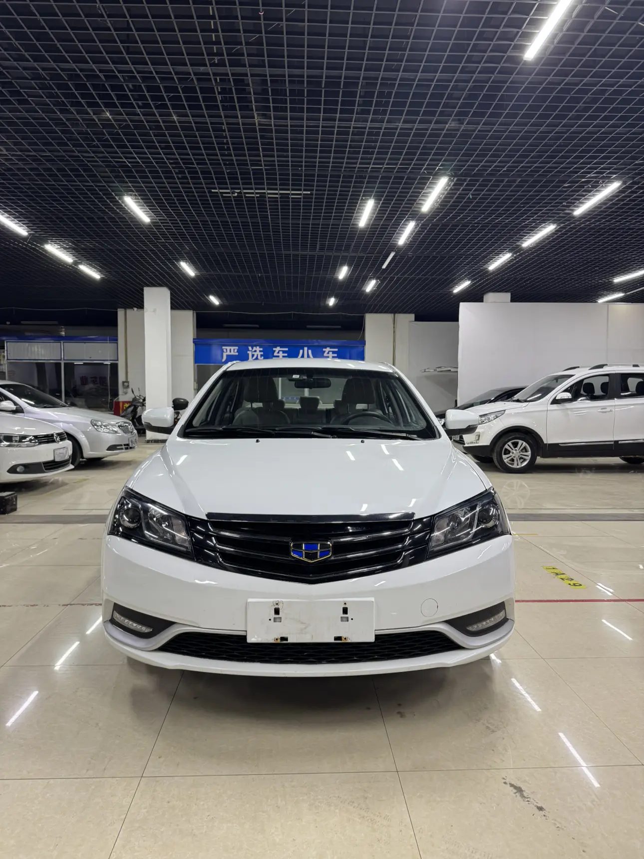 Geely Emgrand  из Китая