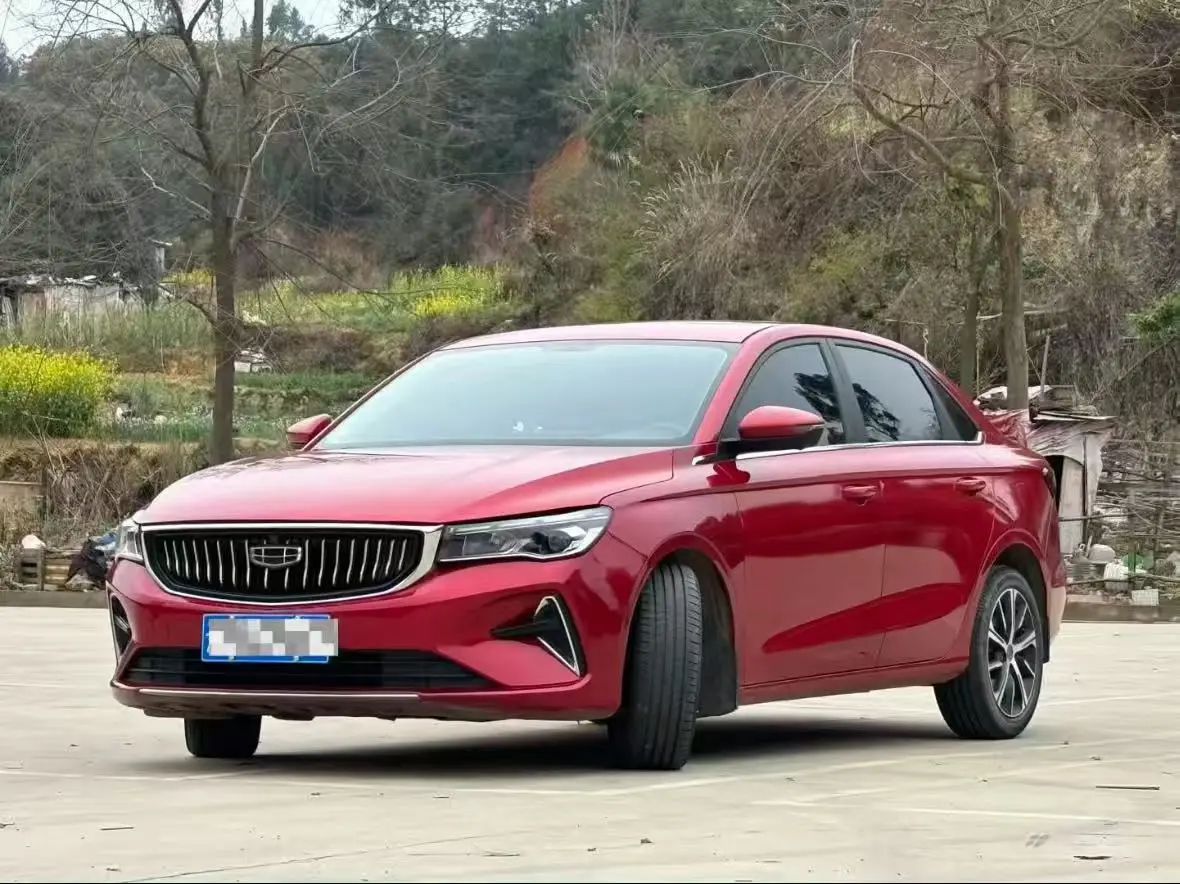 Geely Emgrand  из Китая