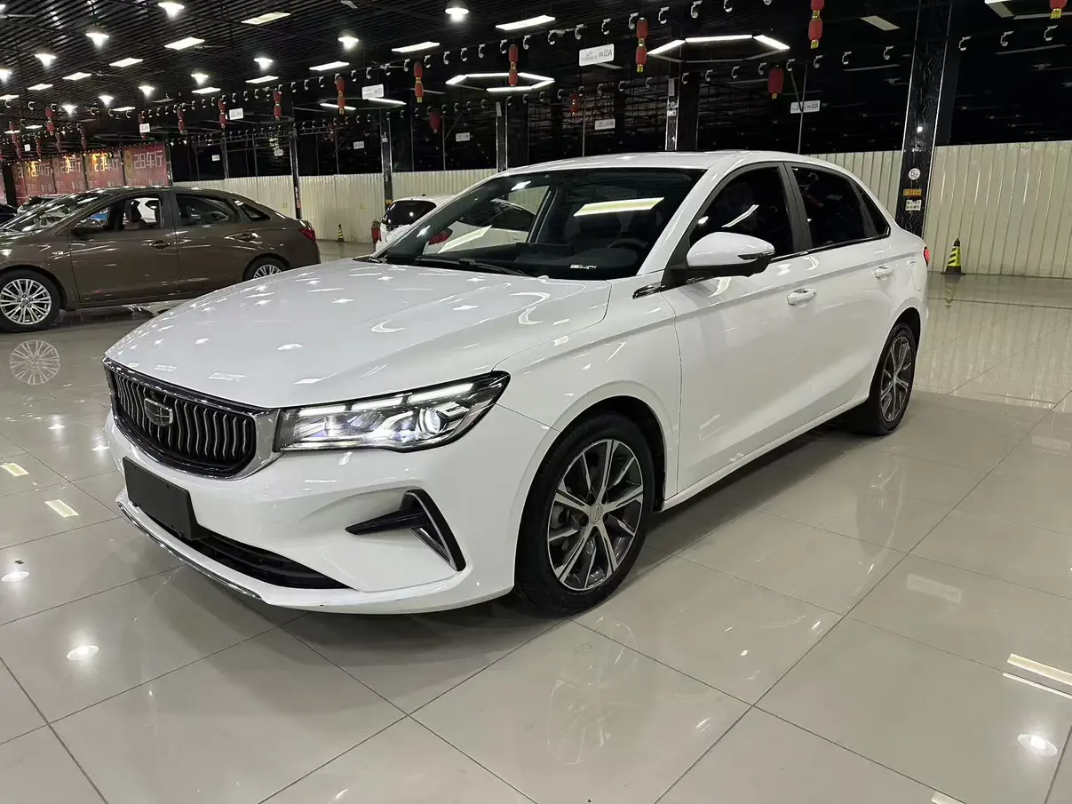 Geely Emgrand  из Китая