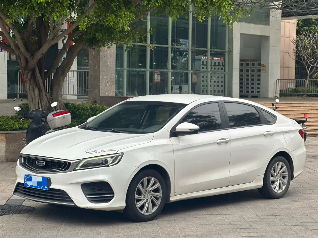 Geely Binrui  из Китая