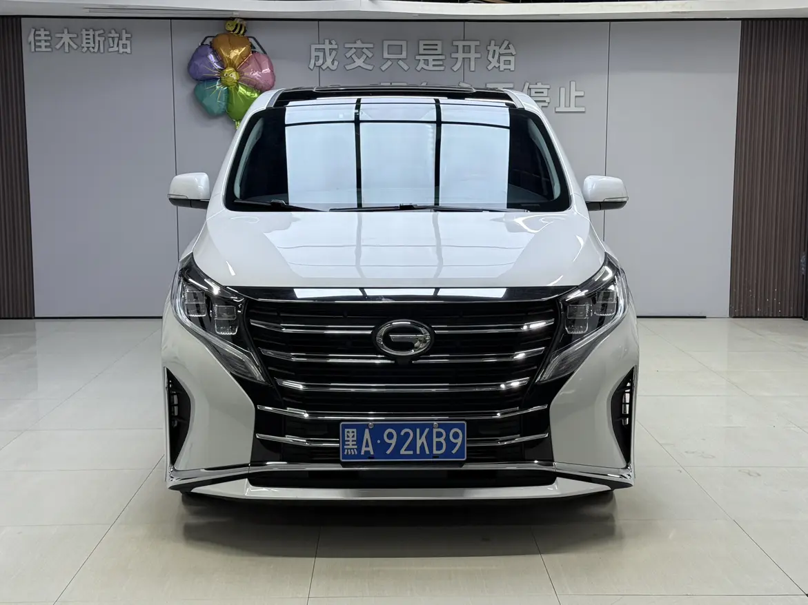 GAC Trumpchi M8  из Китая