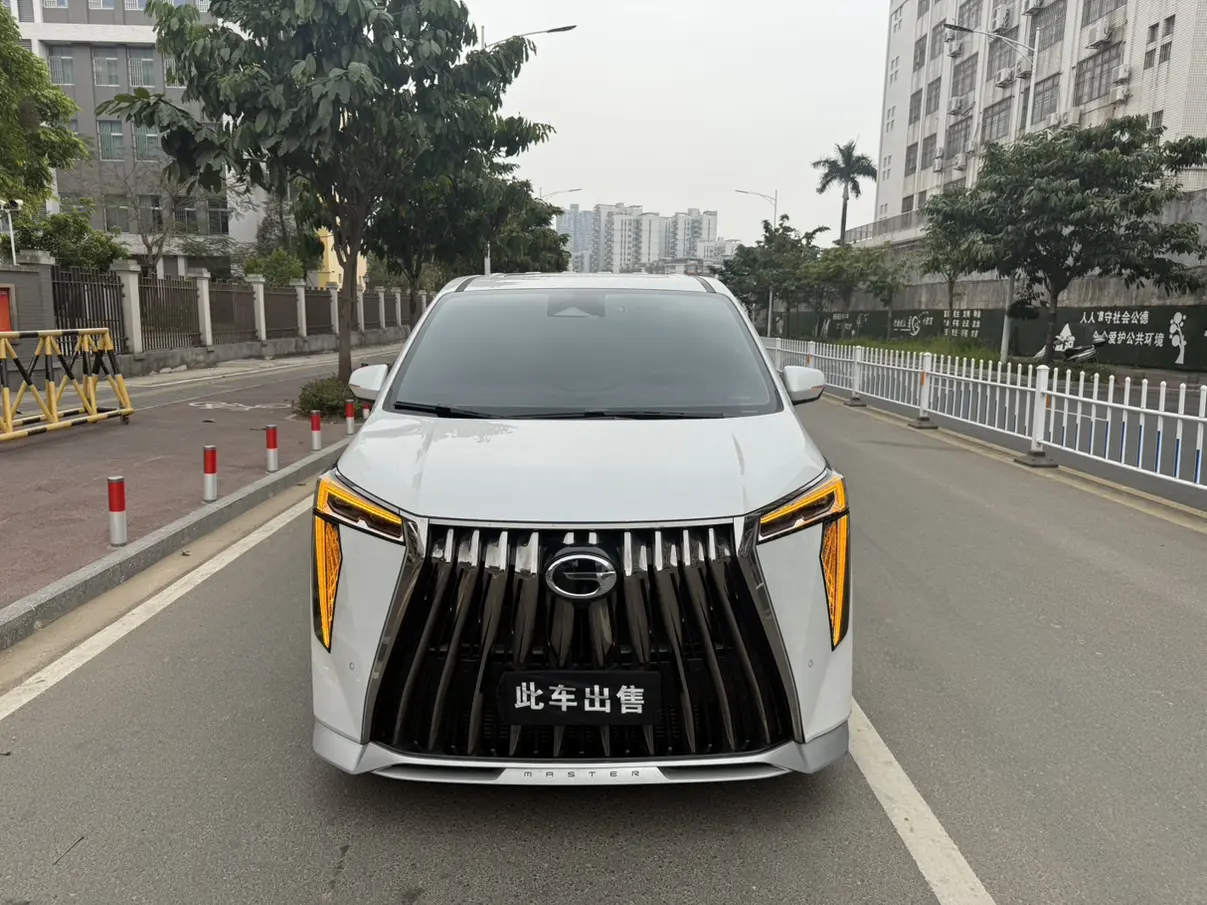 GAC Trumpchi M8  из Китая