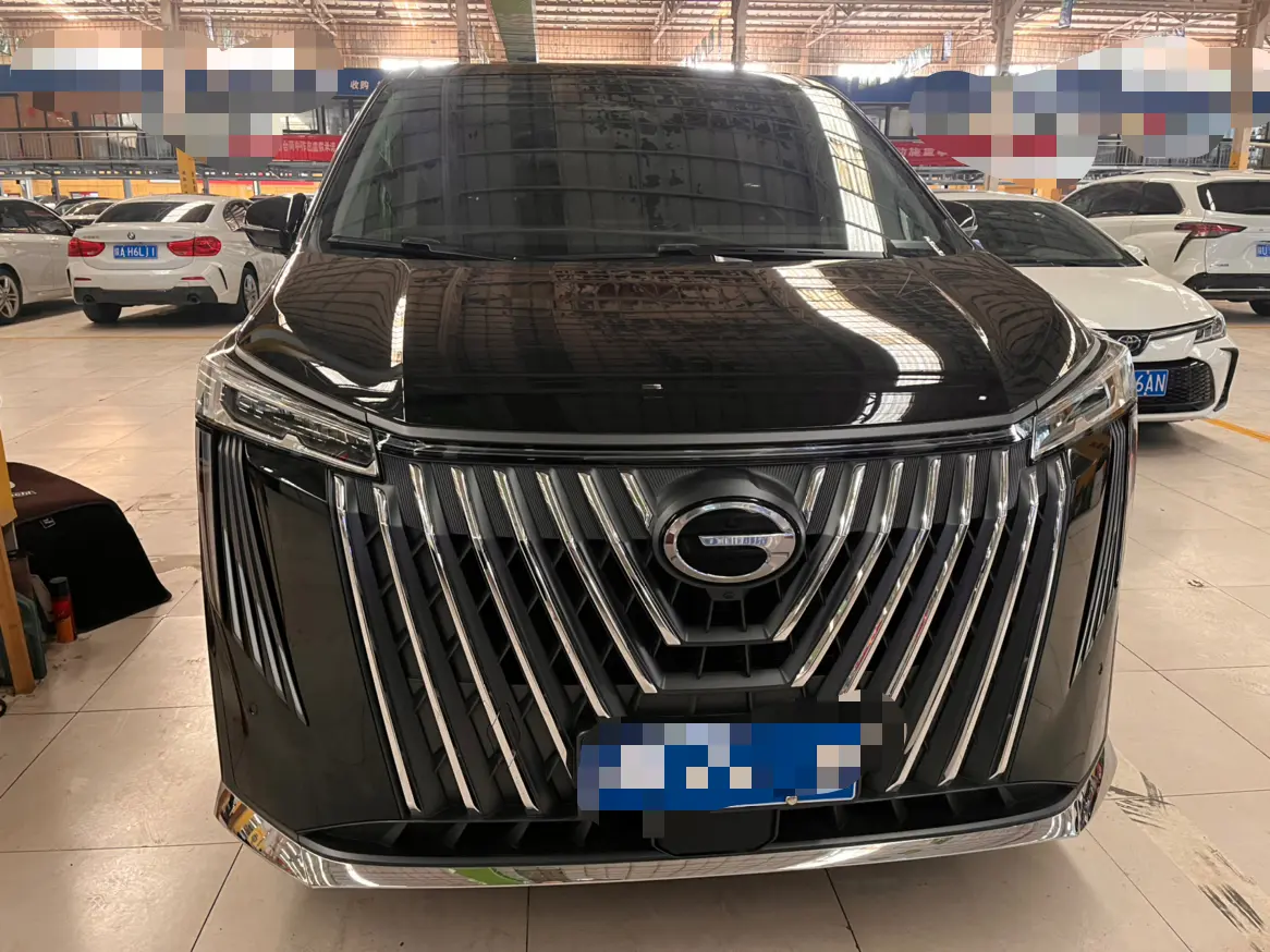 GAC Trumpchi M8  из Китая