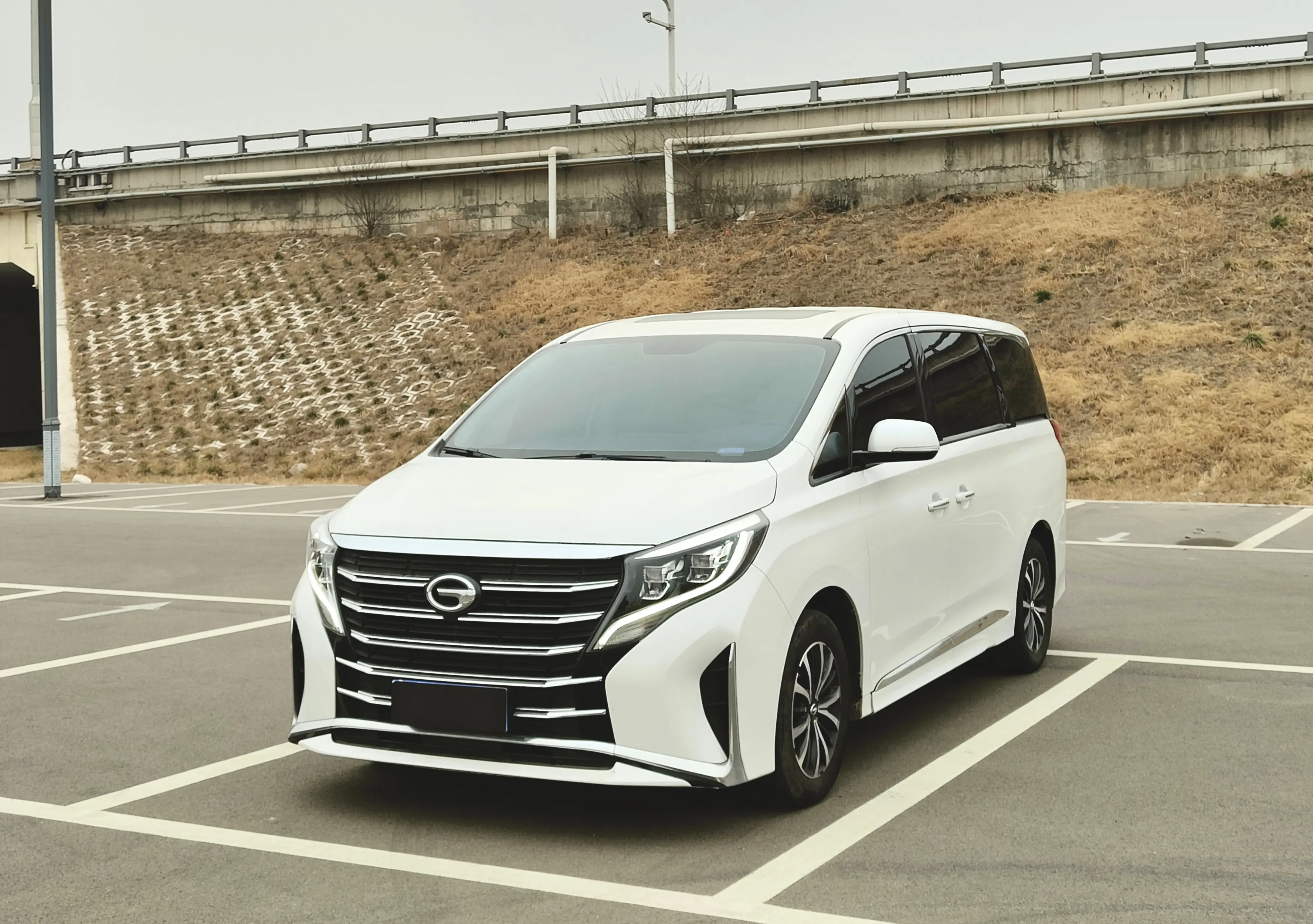 GAC Trumpchi M8