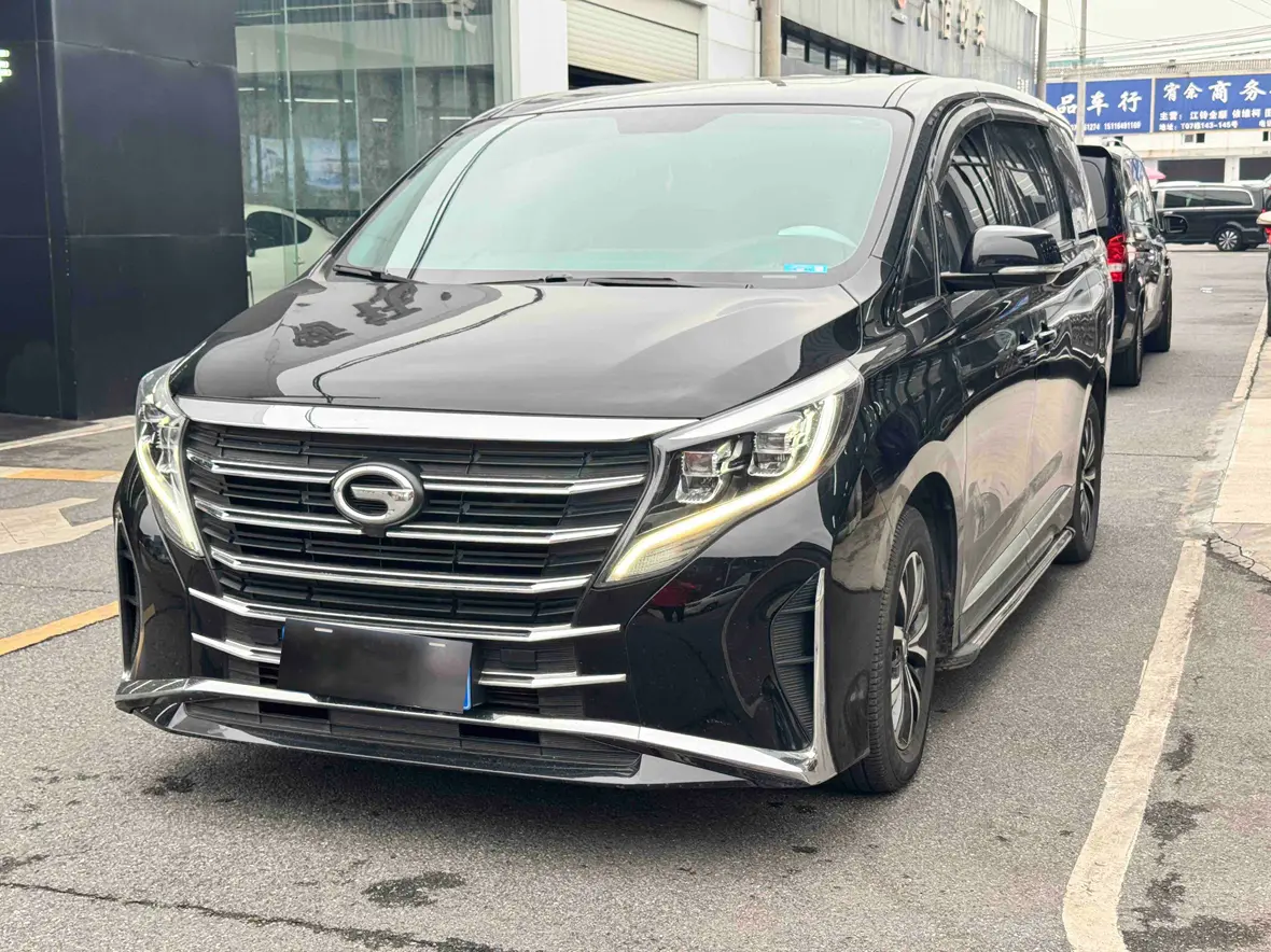 GAC Trumpchi M8  из Китая