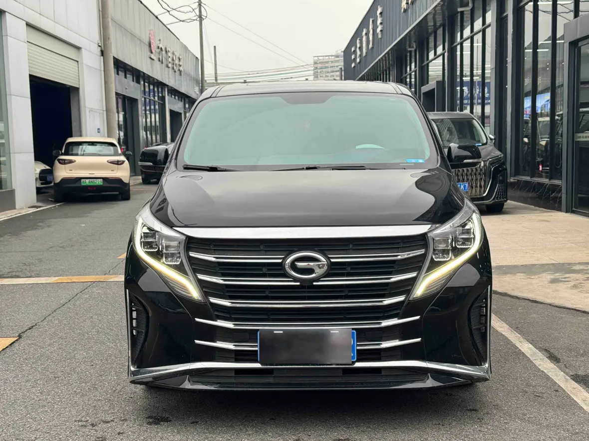 GAC Trumpchi M8  из Китая