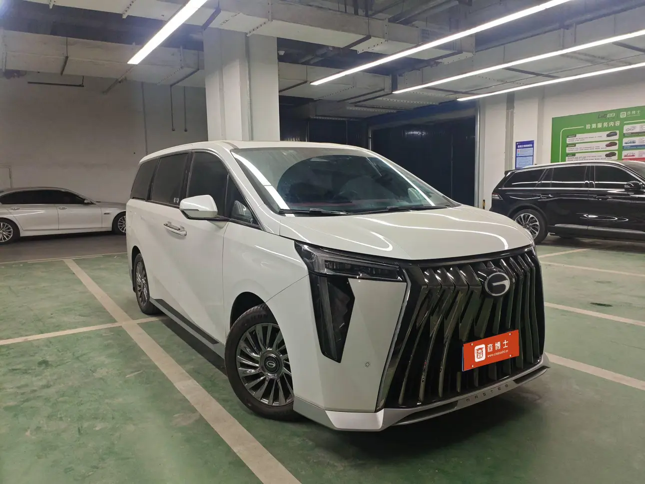 GAC Trumpchi M8  из Китая