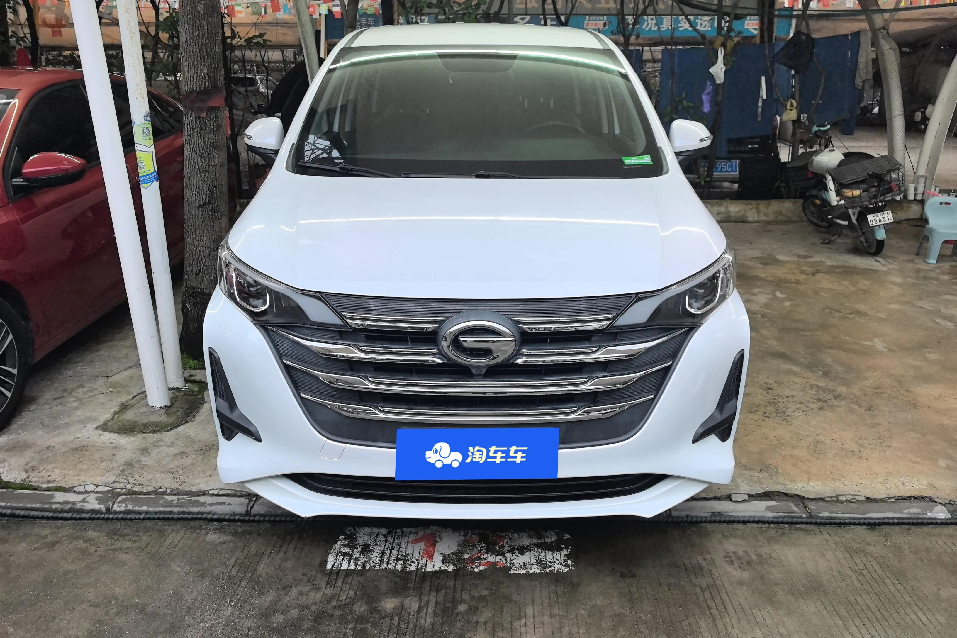 GAC Trumpchi M6  из Китая