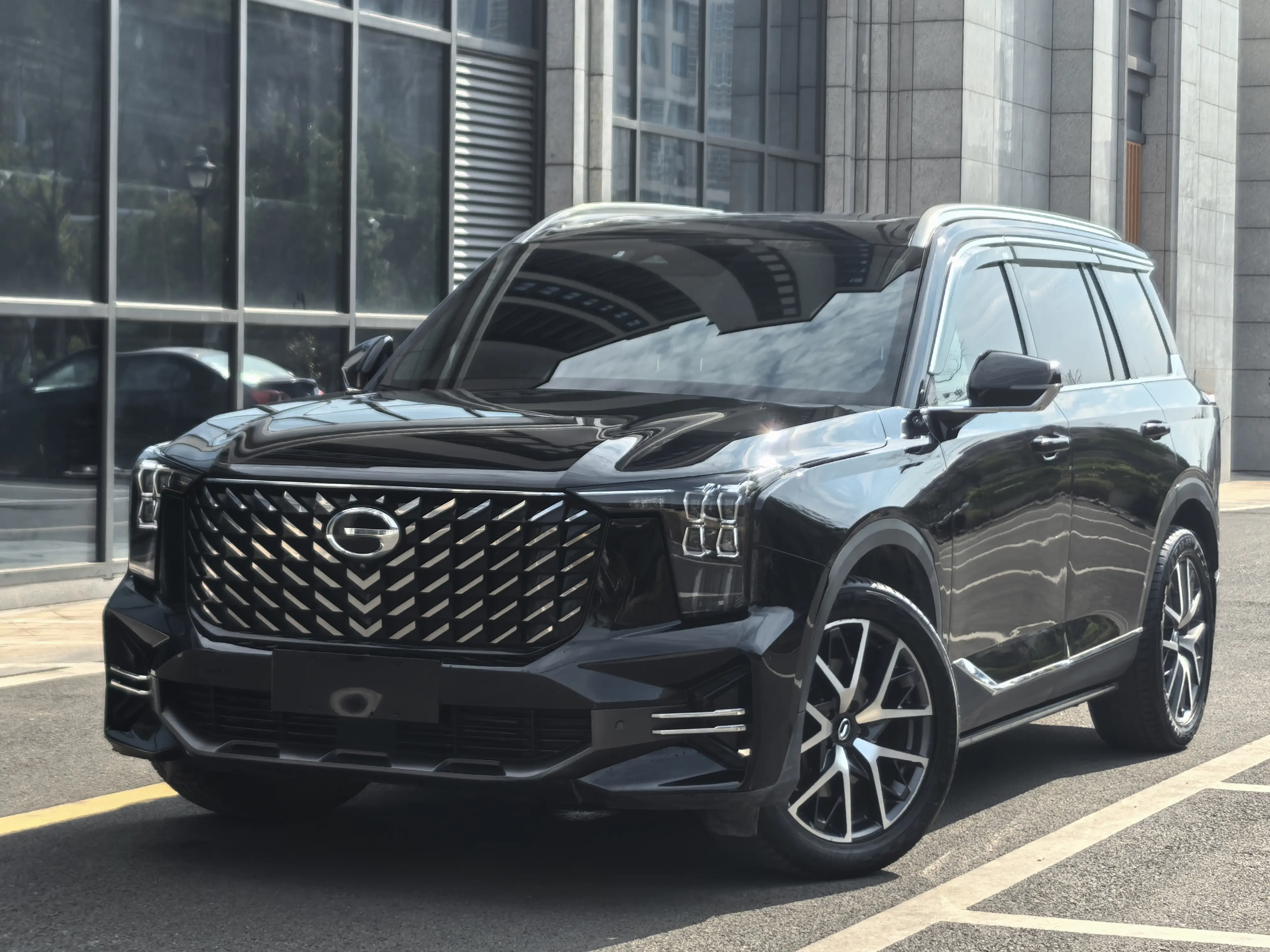 GAC Trumpchi GS8  из Китая