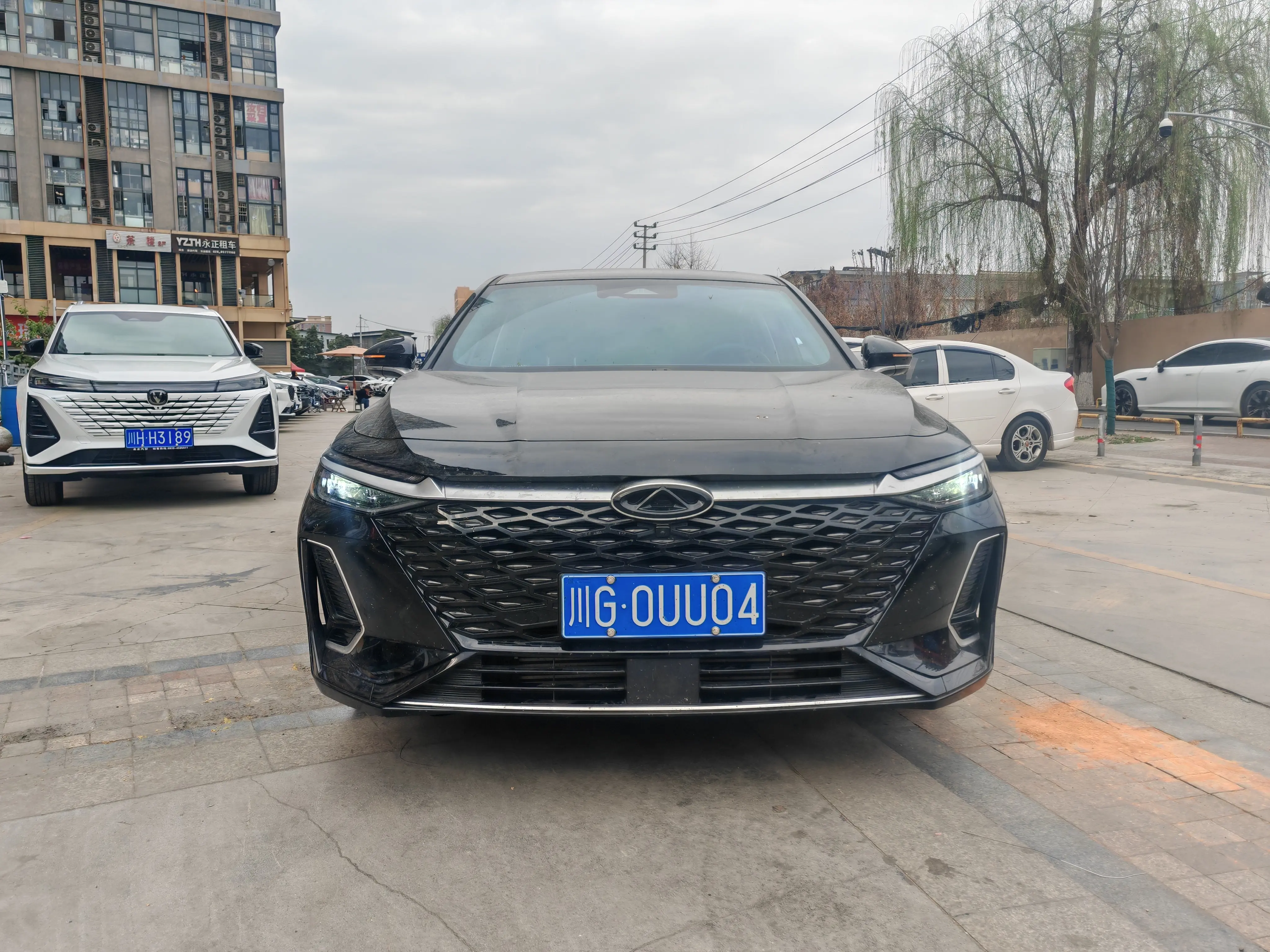 Chery Arrizo 8  из Китая