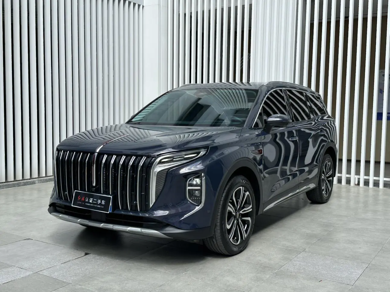 Hongqi HS7  из Китая