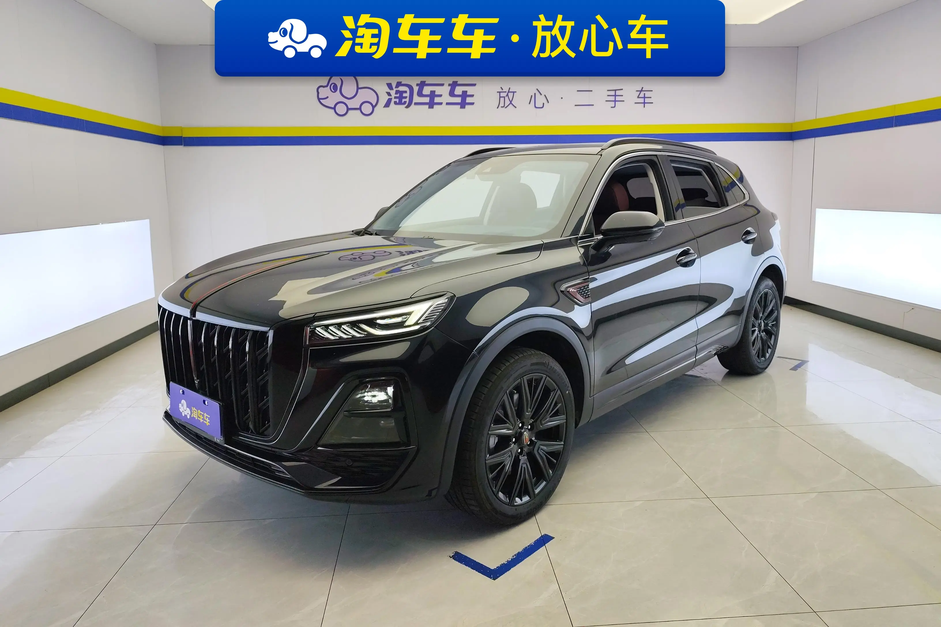 Hongqi HS5  из Китая