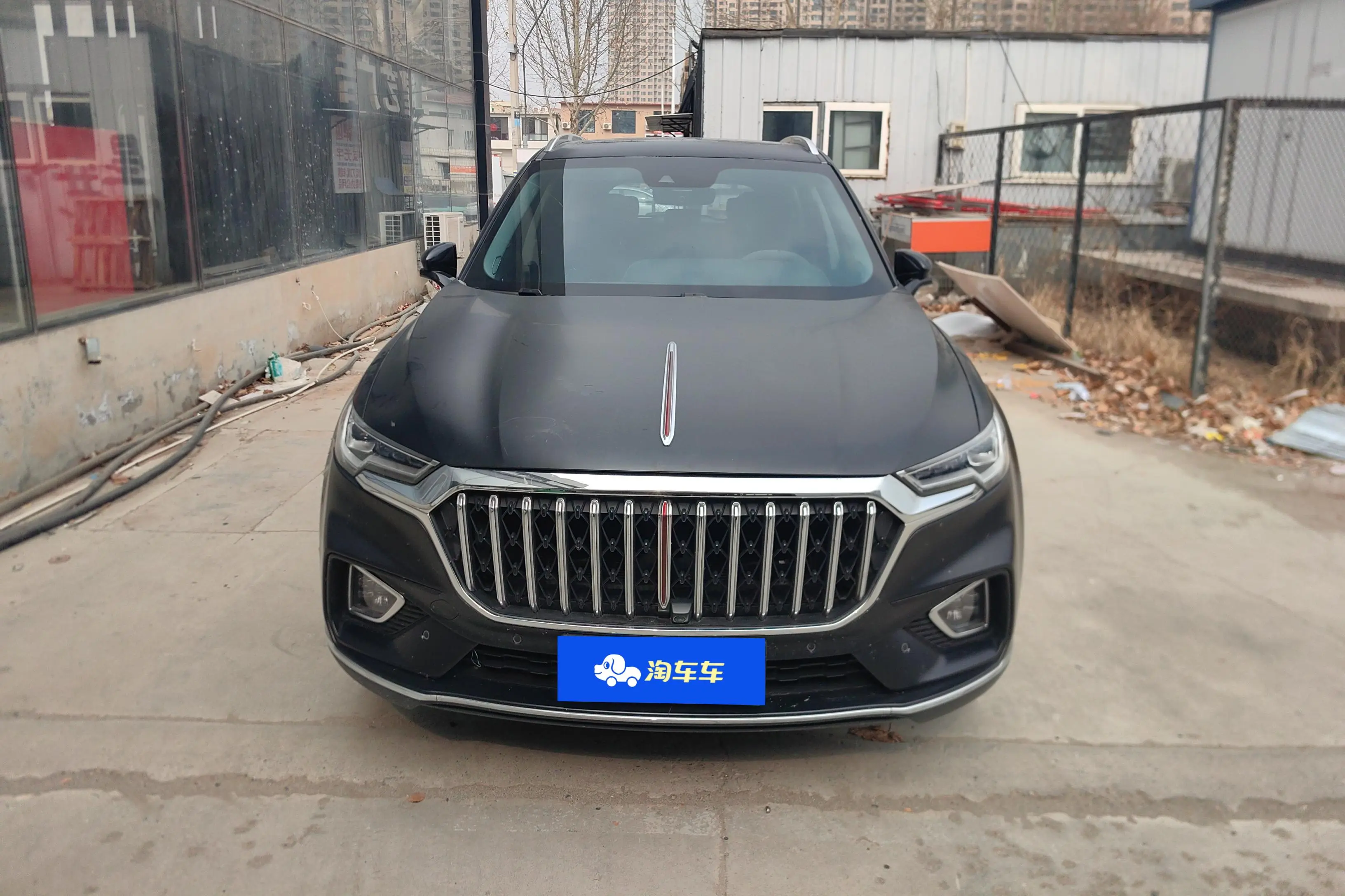 Hongqi HS5  из Китая