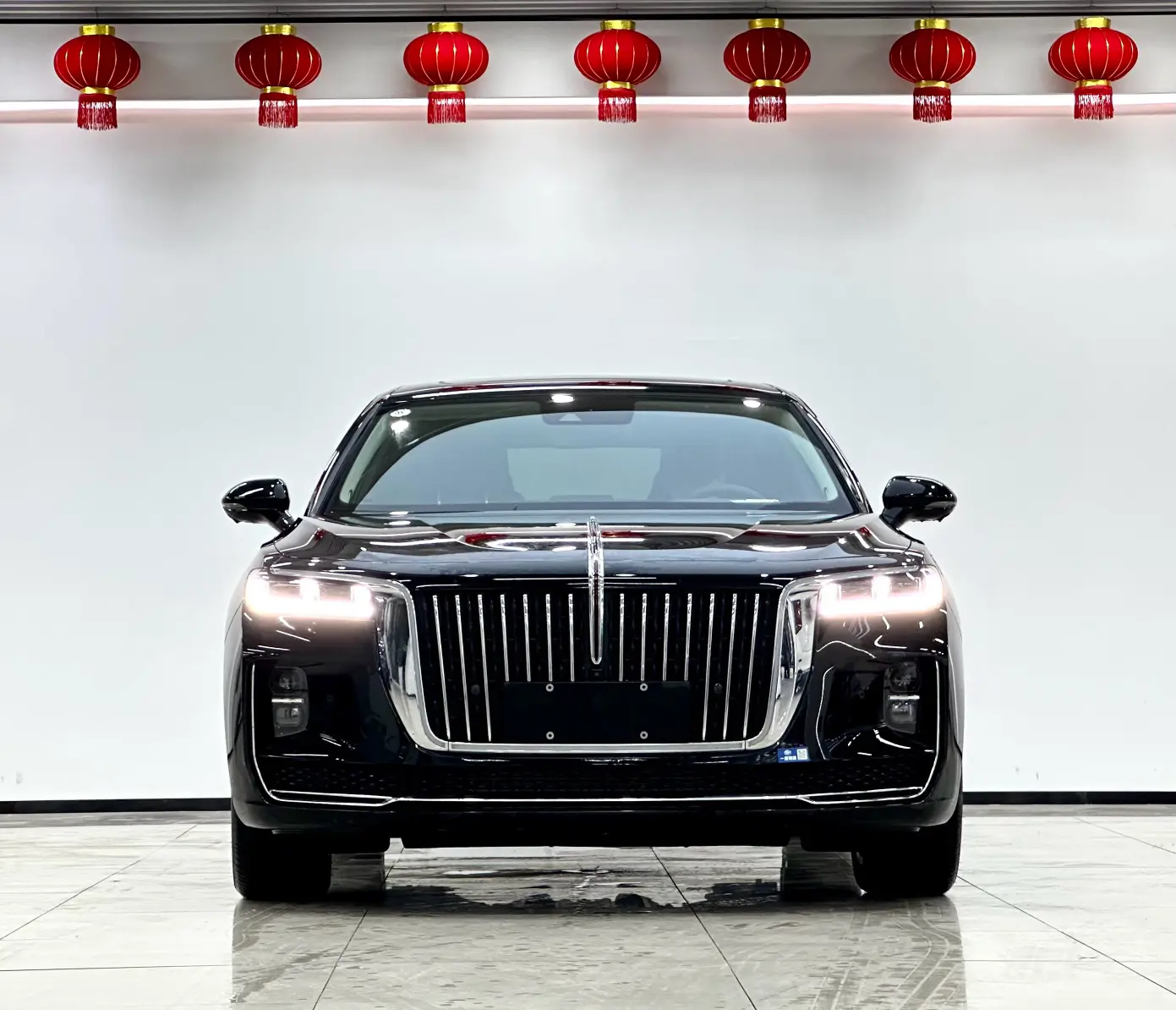 Hongqi H9  из Китая