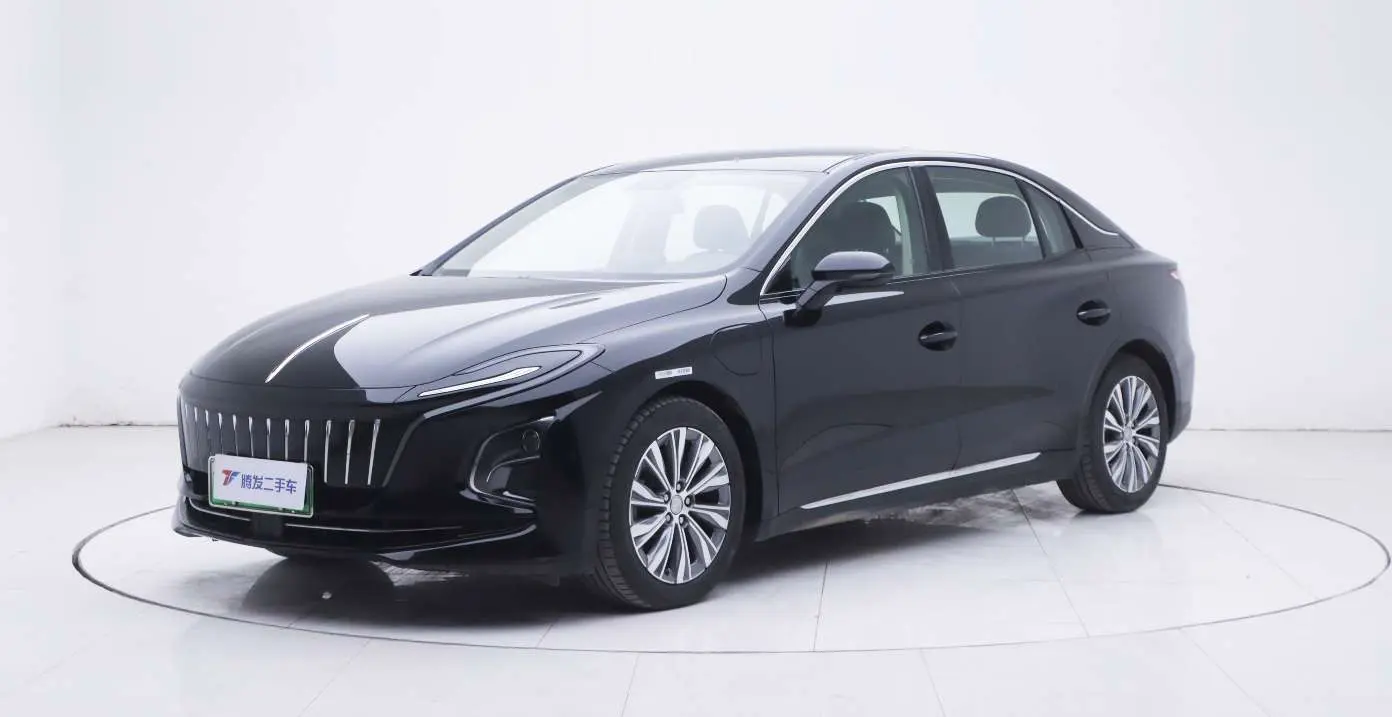 Hongqi E-QM5  из Китая