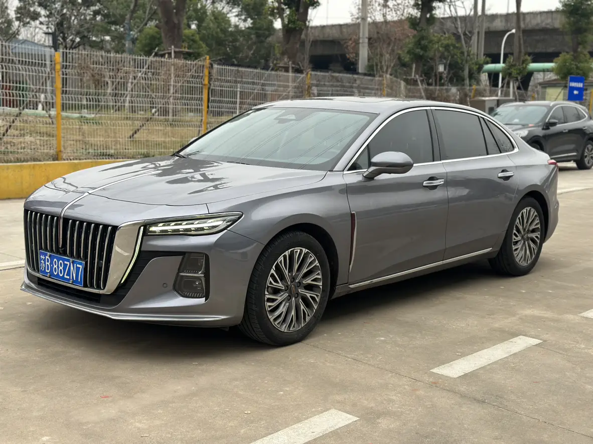 Hongqi H5  из Китая