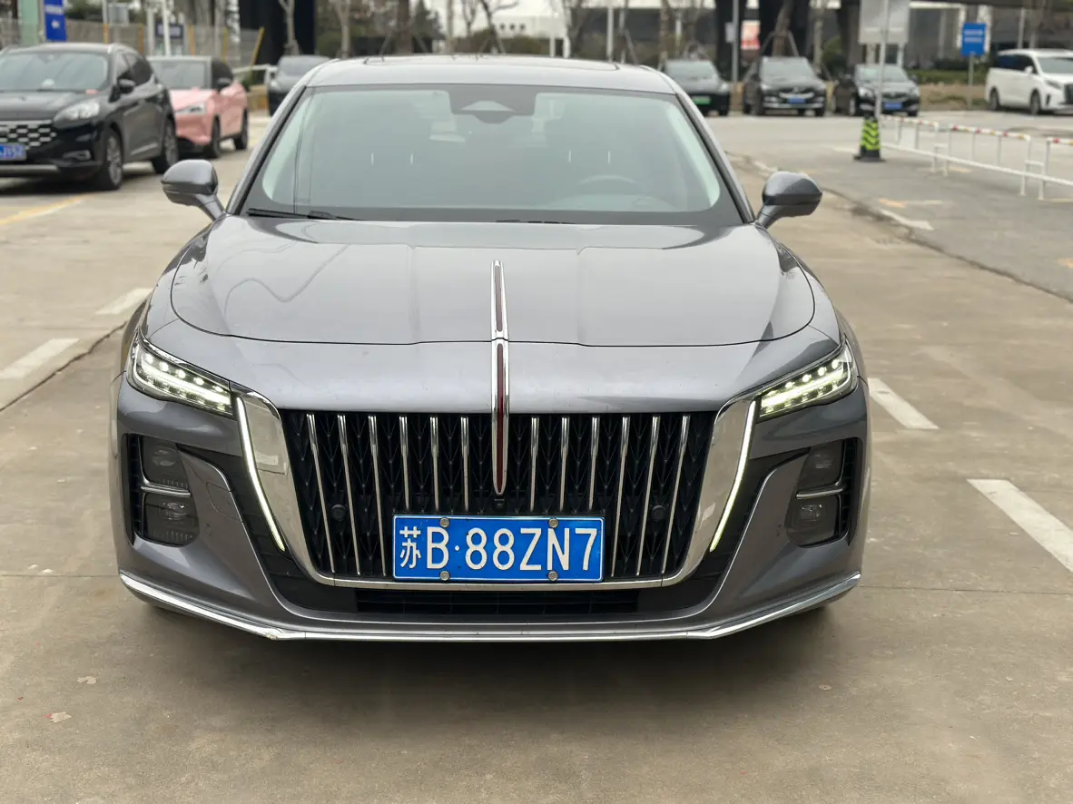 Hongqi H5  из Китая