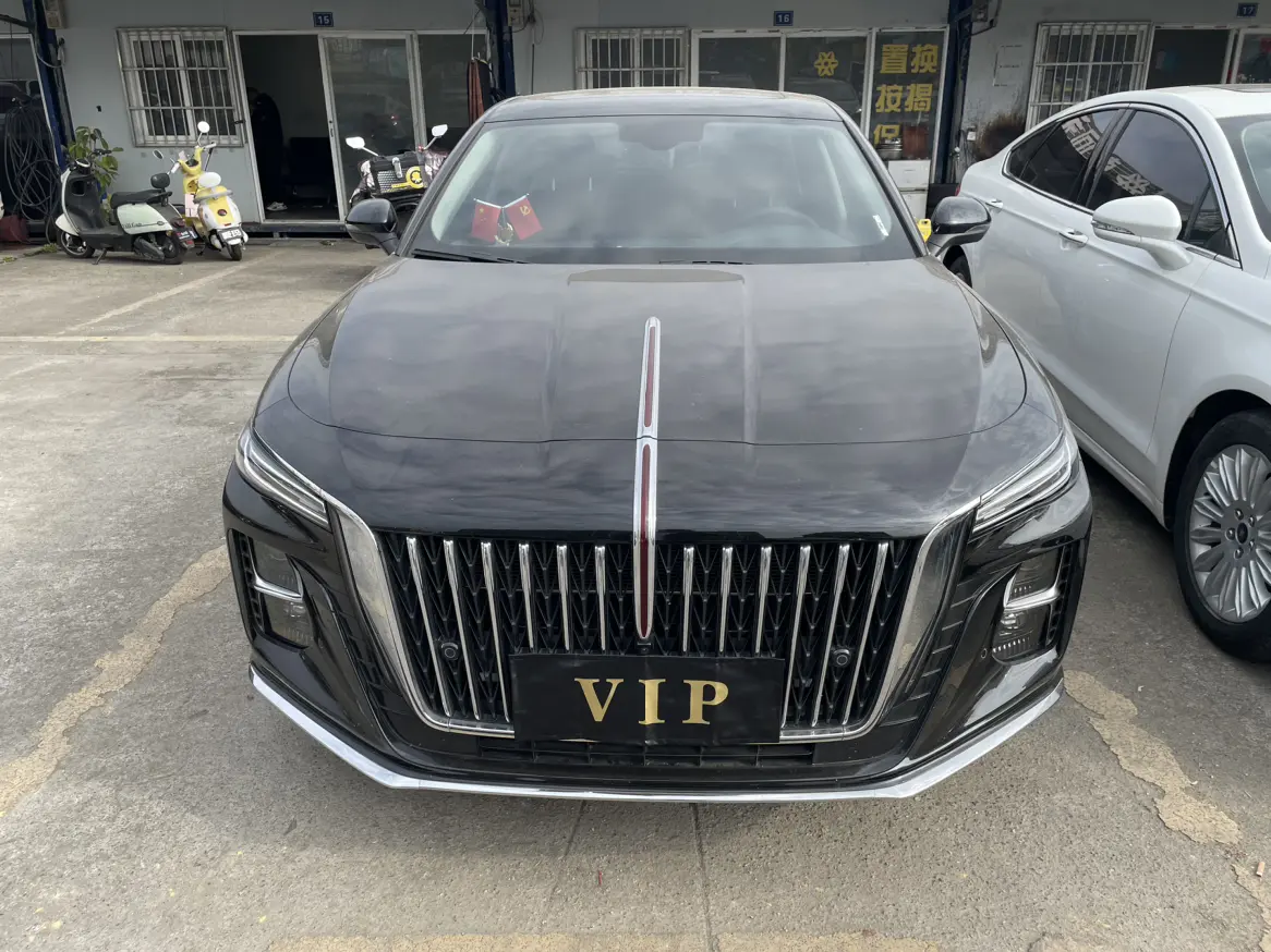 Hongqi H5  из Китая