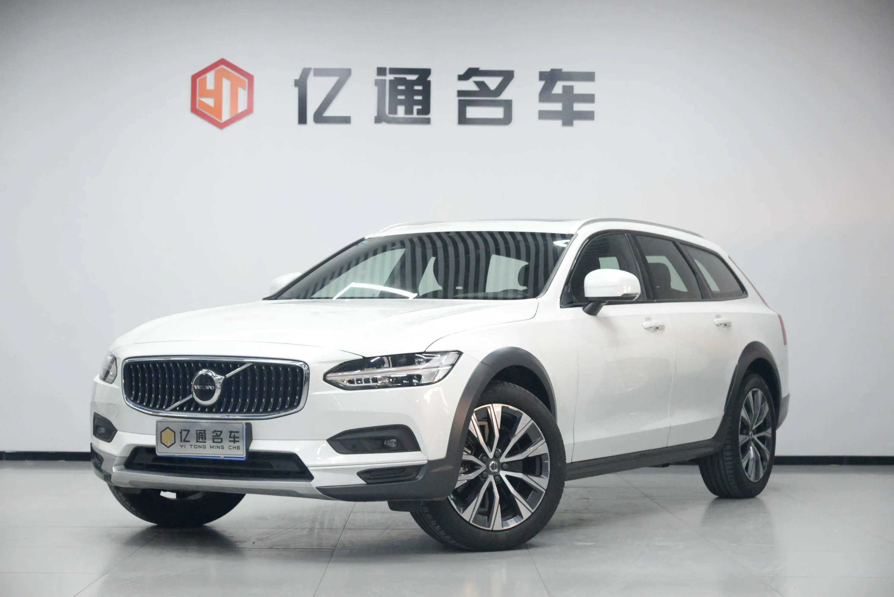 Volvo V90