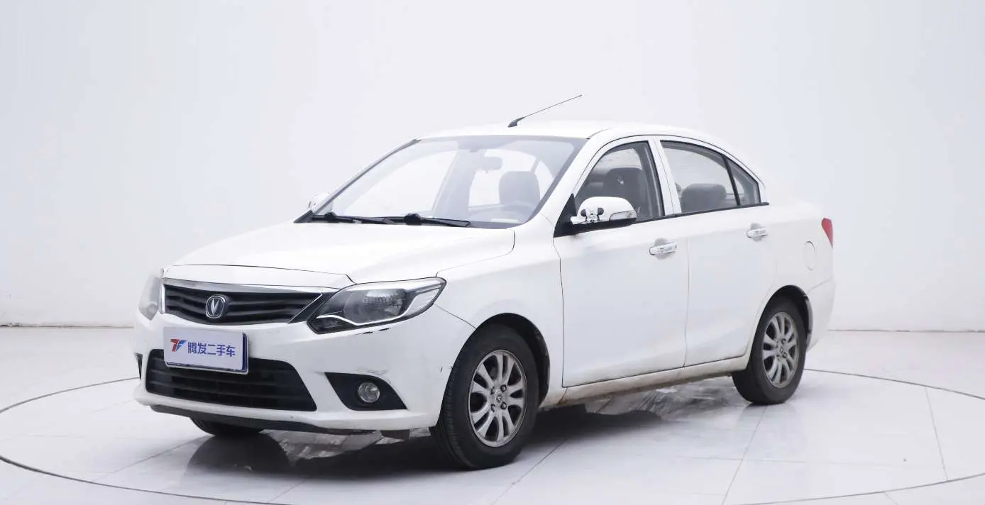Changan Yuexiang V3  из Китая