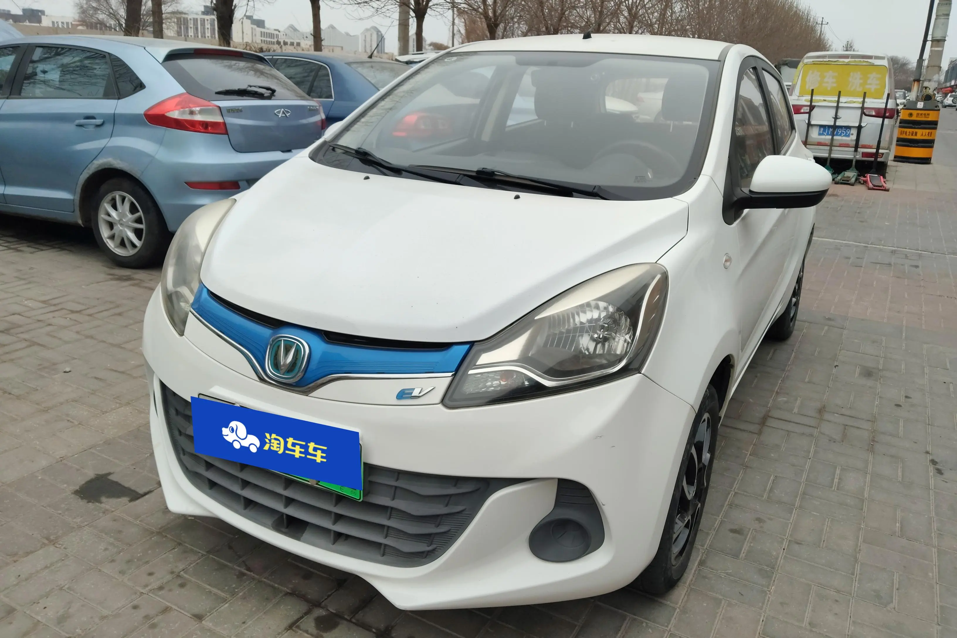 Changan Benben EV  из Китая