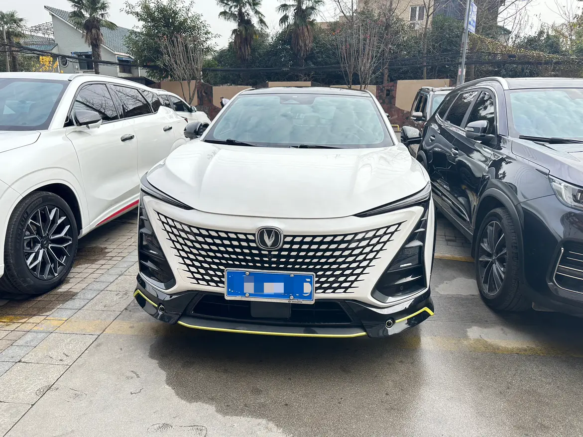 Changan UNI-T  из Китая